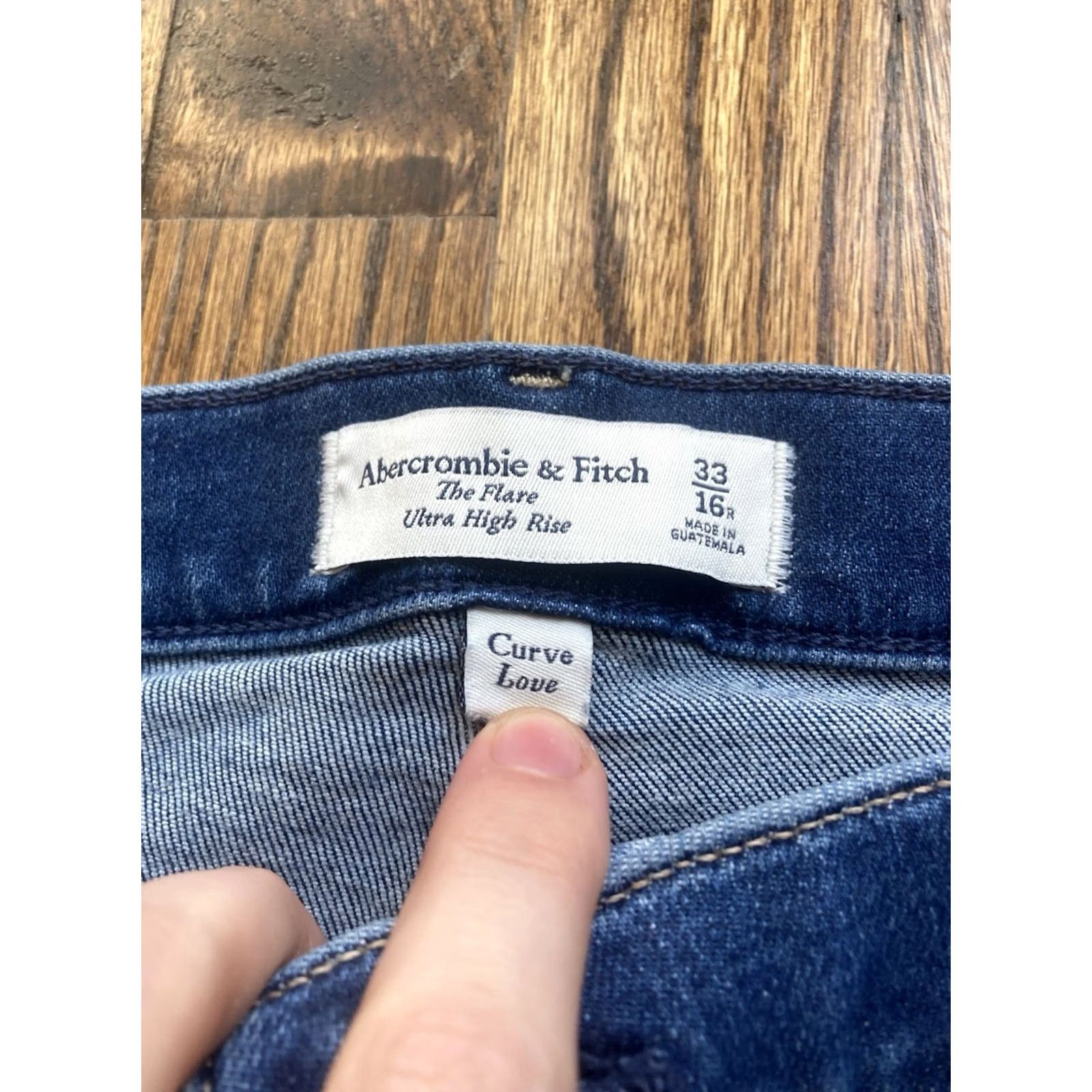 Abercrombie & Fitch Abercrombie & Fitch Jeans Womens 33 16R The Flare Ultra High Rise Curve Love NWT Blue Flared Pants Womens Size 24" / US 00 / IT 34 - 7 Thumbnail