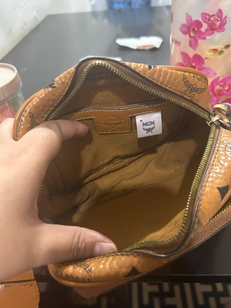 MCM MCM SLING BAG AUTHENTIC Size ONE SIZE - 9 Thumbnail