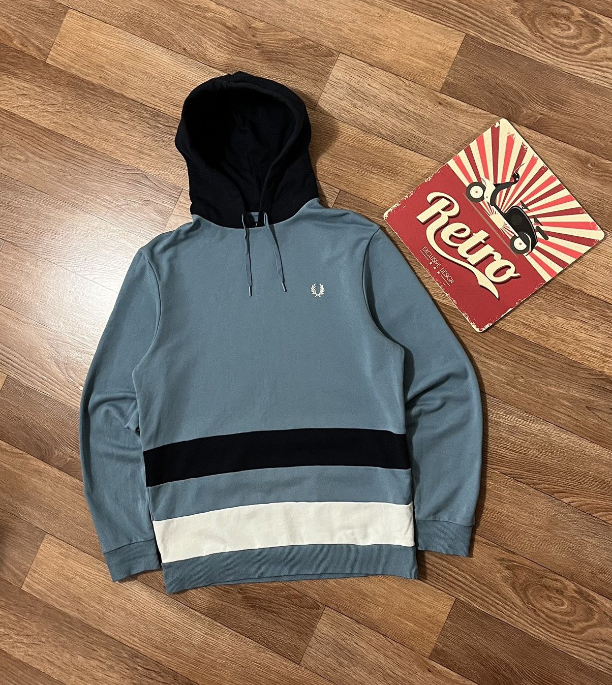Fred Perry Fred Perry Classic Embroidered Logo Casual Hoodie Size US L / EU 52-54 / 3 - 2 Thumbnail