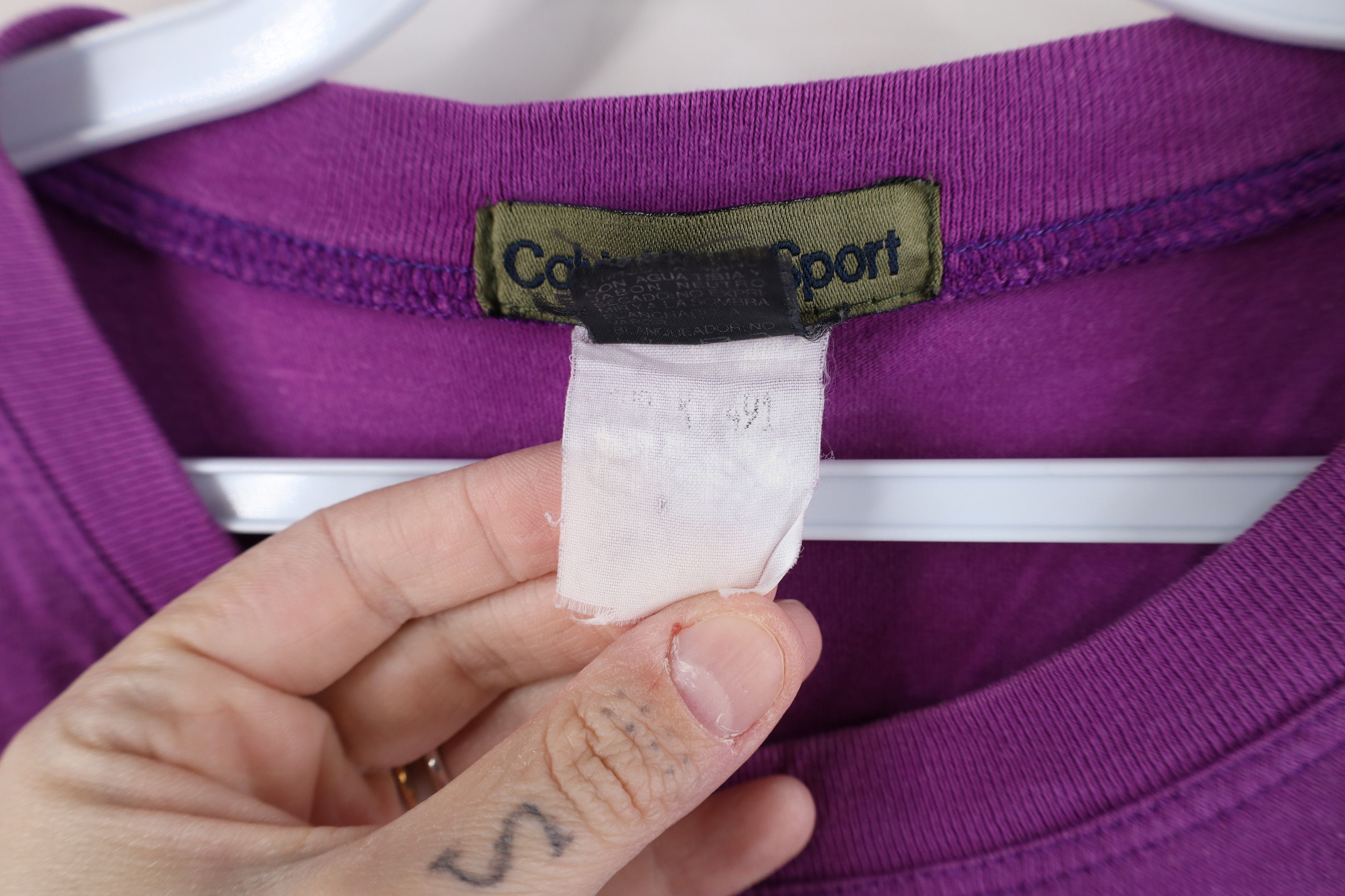 Calvin Klein × Vintage Vintage 90s Calvin Klein Spell Out One World T-Shirt Purple Size XXL / US 16-18 / IT 52-54 - 9 Thumbnail