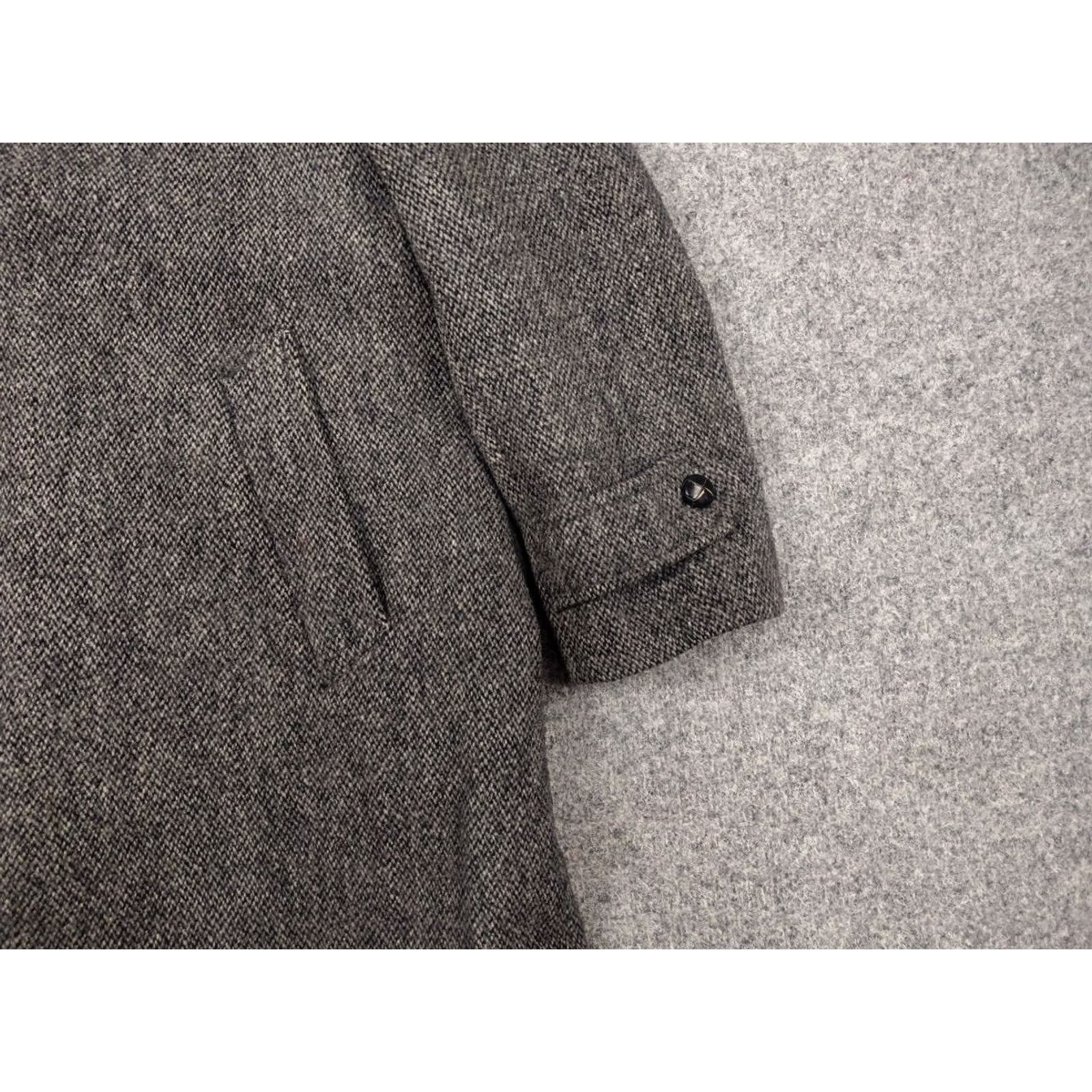 Harris Tweed VINTAGE Harris Tweed England Overcoat Gray Scottish Wool herringbone Coat Jacket 80s Men L Winter Fall Wool Tweed Long 103 cm 70 cm 58 cm Size US L / EU 52-54 / 3 - 3 Thumbnail