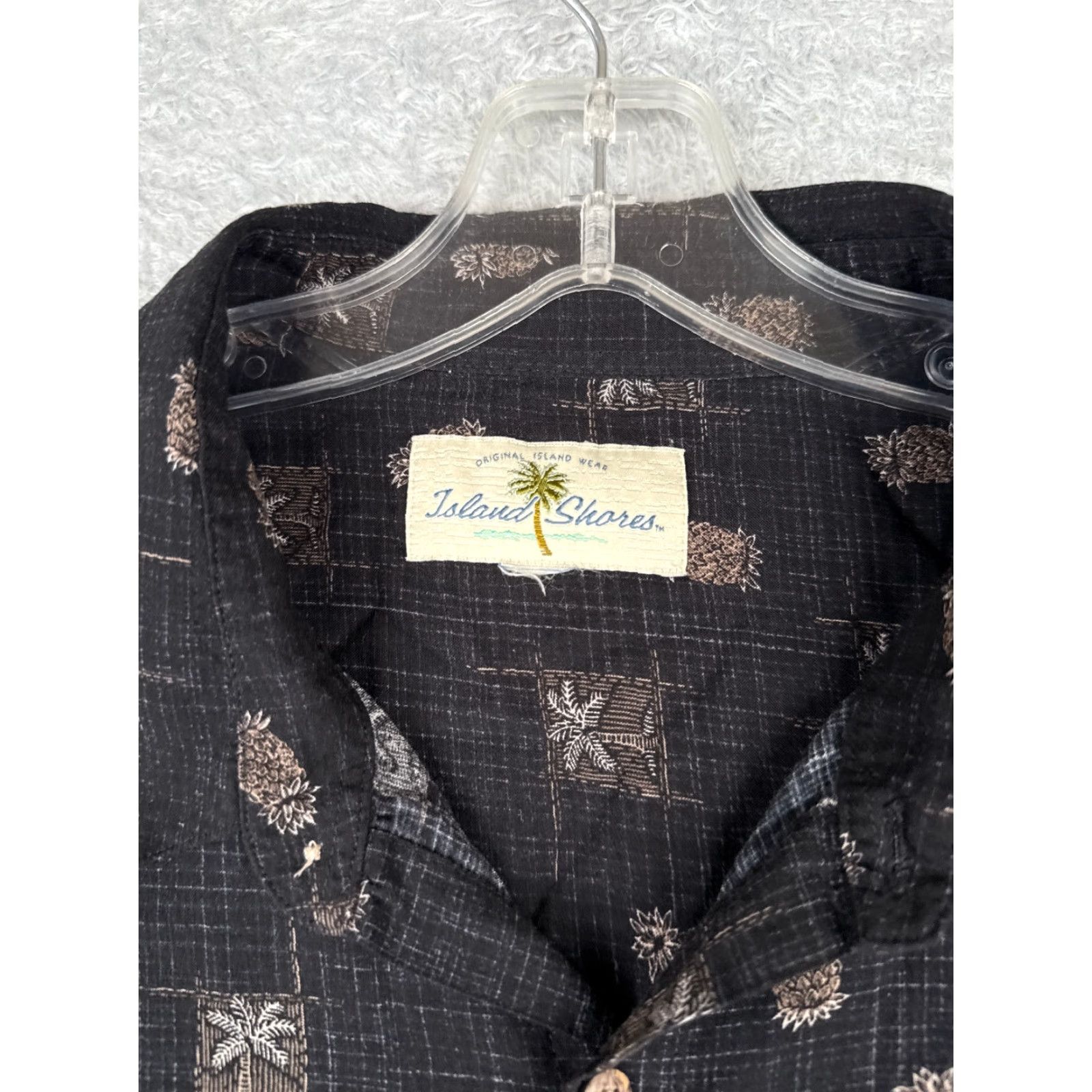 Vintage Island Shores Shirt Men Large Black Palm Pineapple Hawaiian Rayon Short Sleeve Size US L / EU 52-54 / 3 - 7 Thumbnail