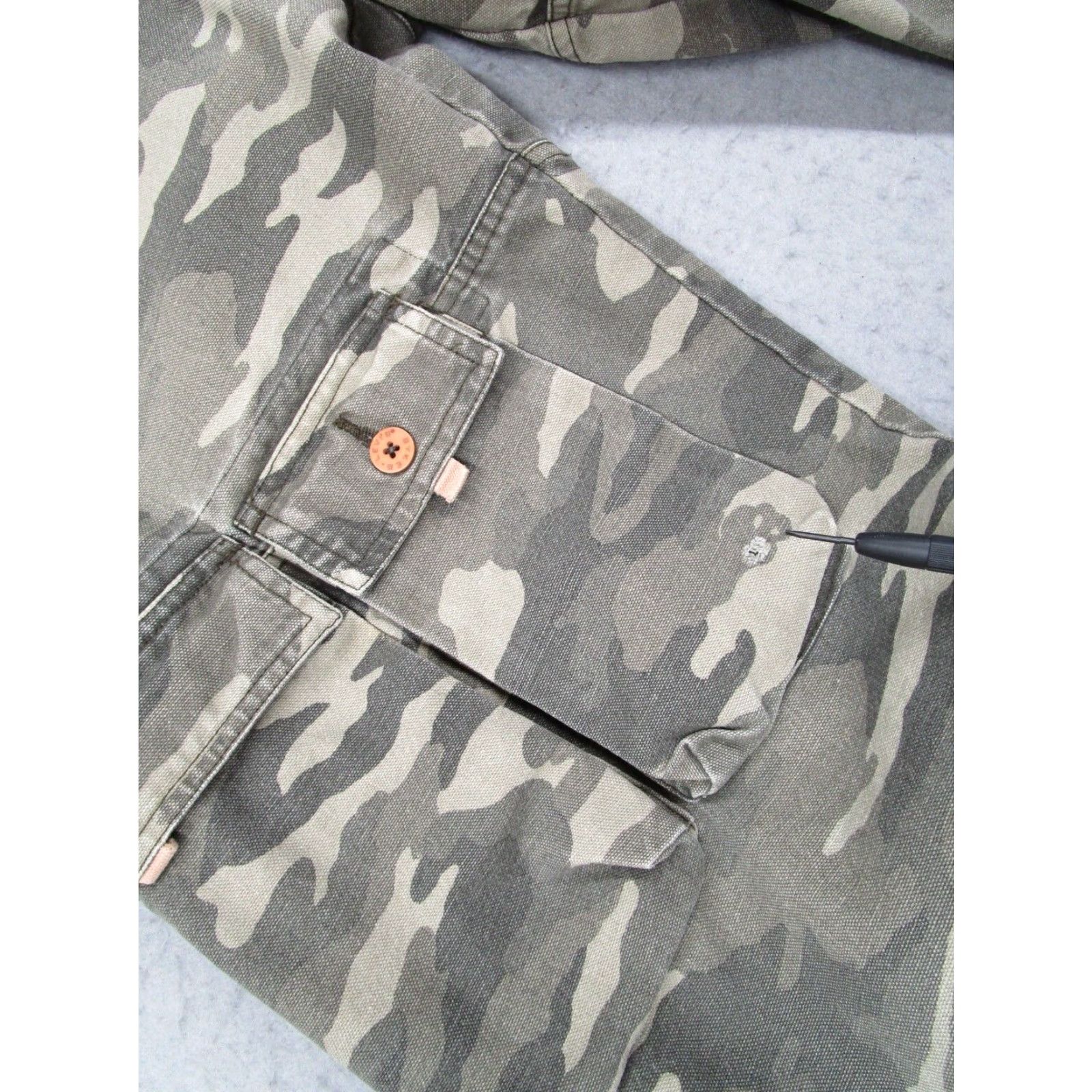 Levi's VINTAGE Levi's Cargo Pants Mens 32 Green Camo 90s Retro Cotton Size US 32 / EU 48 - 5 Thumbnail