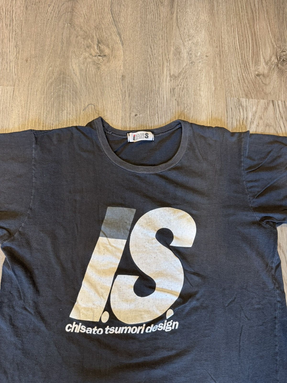 Issey Miyake VINTAGE ISSEY MIYAKE DISTRESSED BLACK T SHIRT Size S / US 4 / IT 40 - 2 Thumbnail