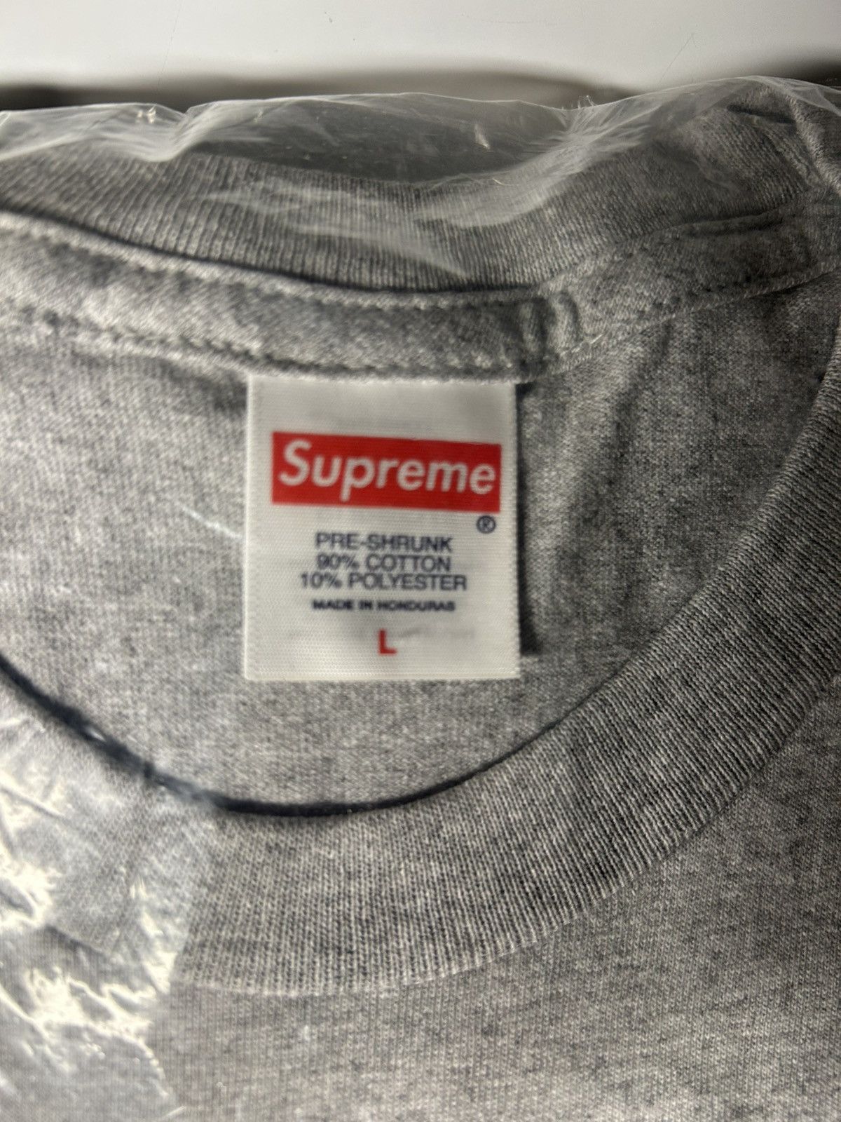 Supreme Supreme Pills Tee Size US L / EU 52-54 / 3 - 5 Thumbnail