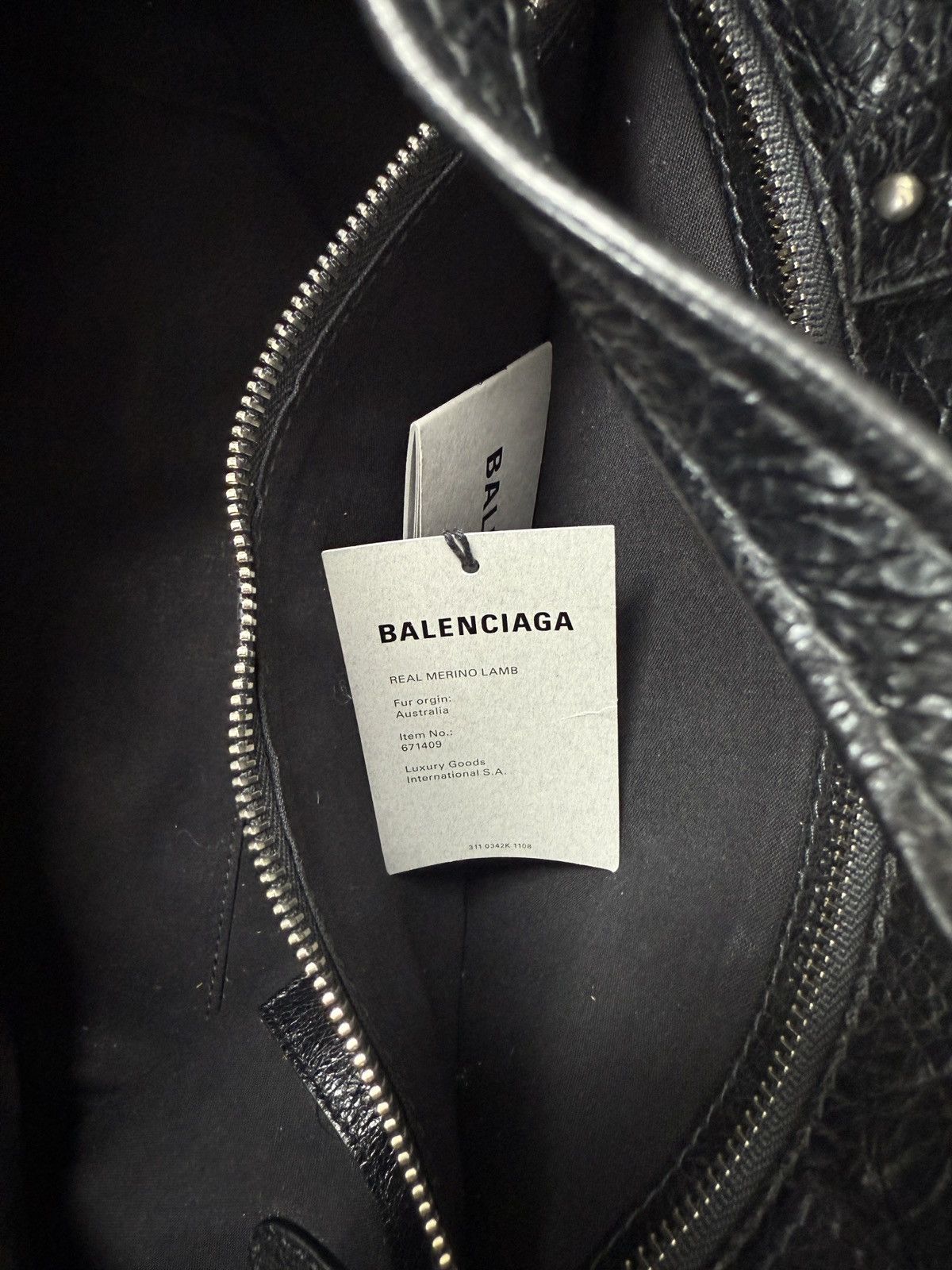 Balenciaga Balenciaga Barbes Medium East-West Shopper Bag in Shearling Size ONE SIZE - 7 Thumbnail
