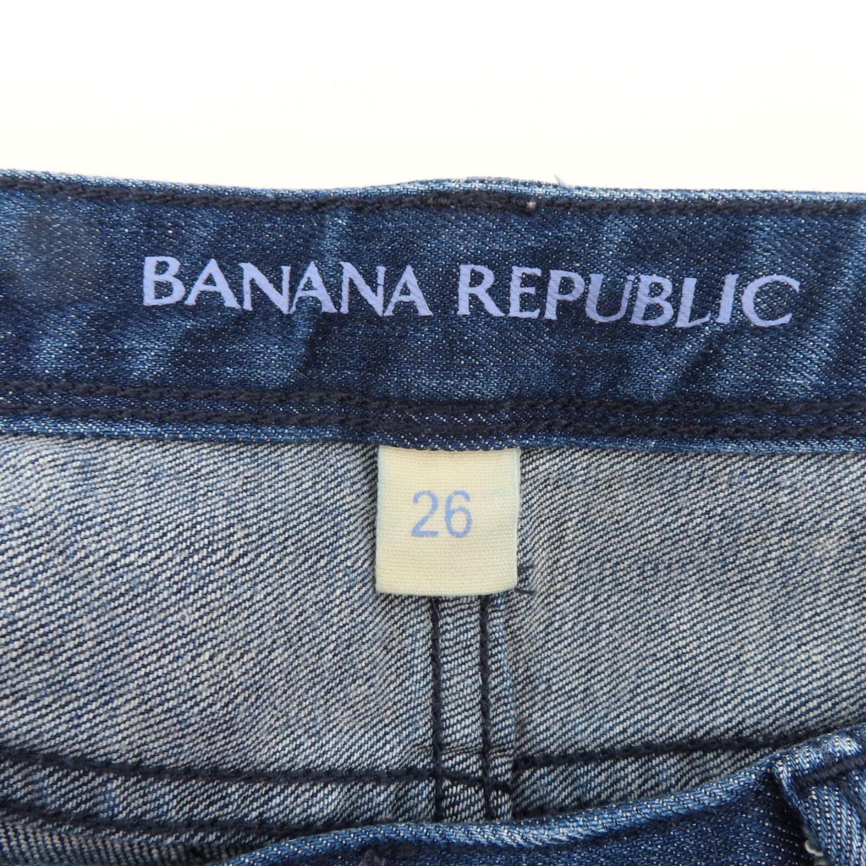 Banana Republic Banana Republic Bermuda Shorts Women 26 Roll Cuff Blue Jean Shorts Cotton Blend Pockets Size 26" / US 2 / IT 38 - 5 Thumbnail