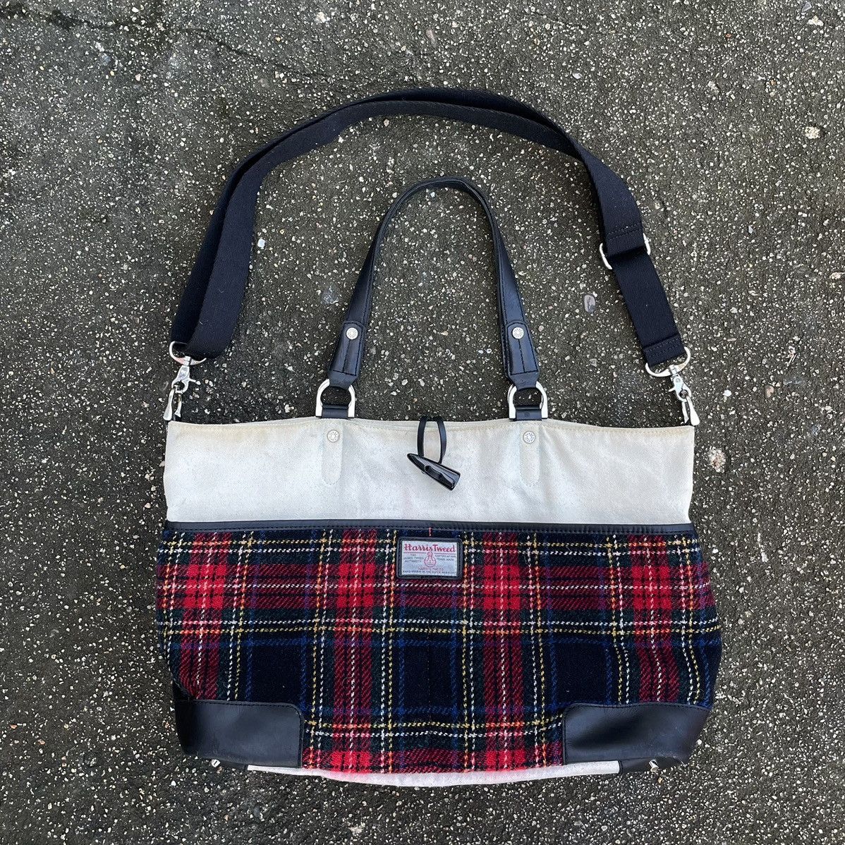 Harris Tweed × Takeo Kikuchi Takeo Kikuchi x Harris Tweed Wool Checkered Canvas Bag Size ONE SIZE - 2 Thumbnail