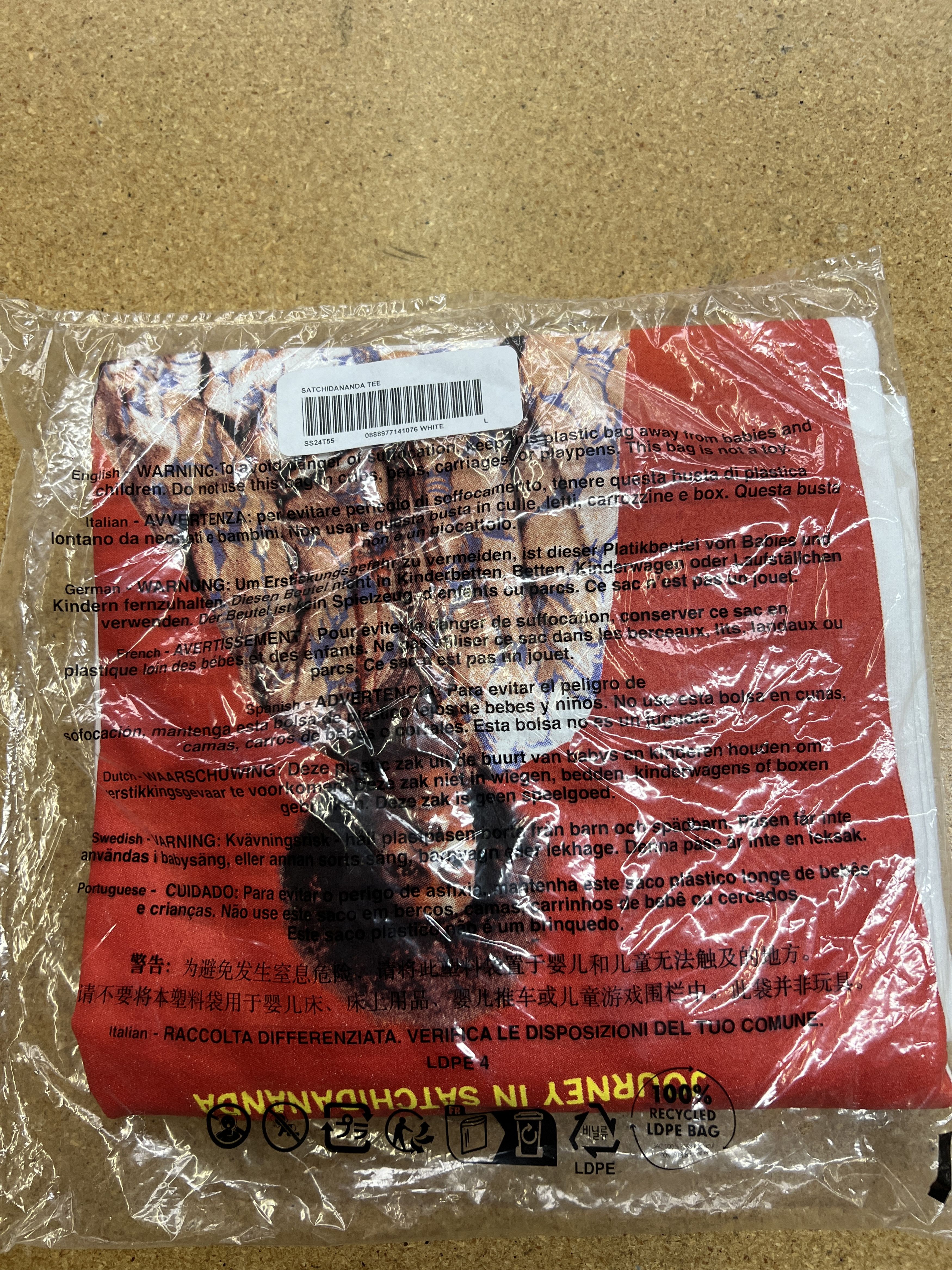 Supreme (L) Supreme SATCHIDANANDA TEE White tee FW24 (DS) Size US L / EU 52-54 / 3 - 2 Thumbnail
