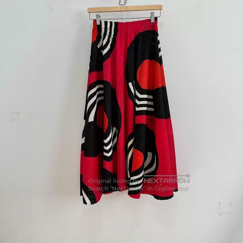 Issey Miyake Issey Miyake size:3 Red Midi Skirt Size 22" - 1 Thumbnail