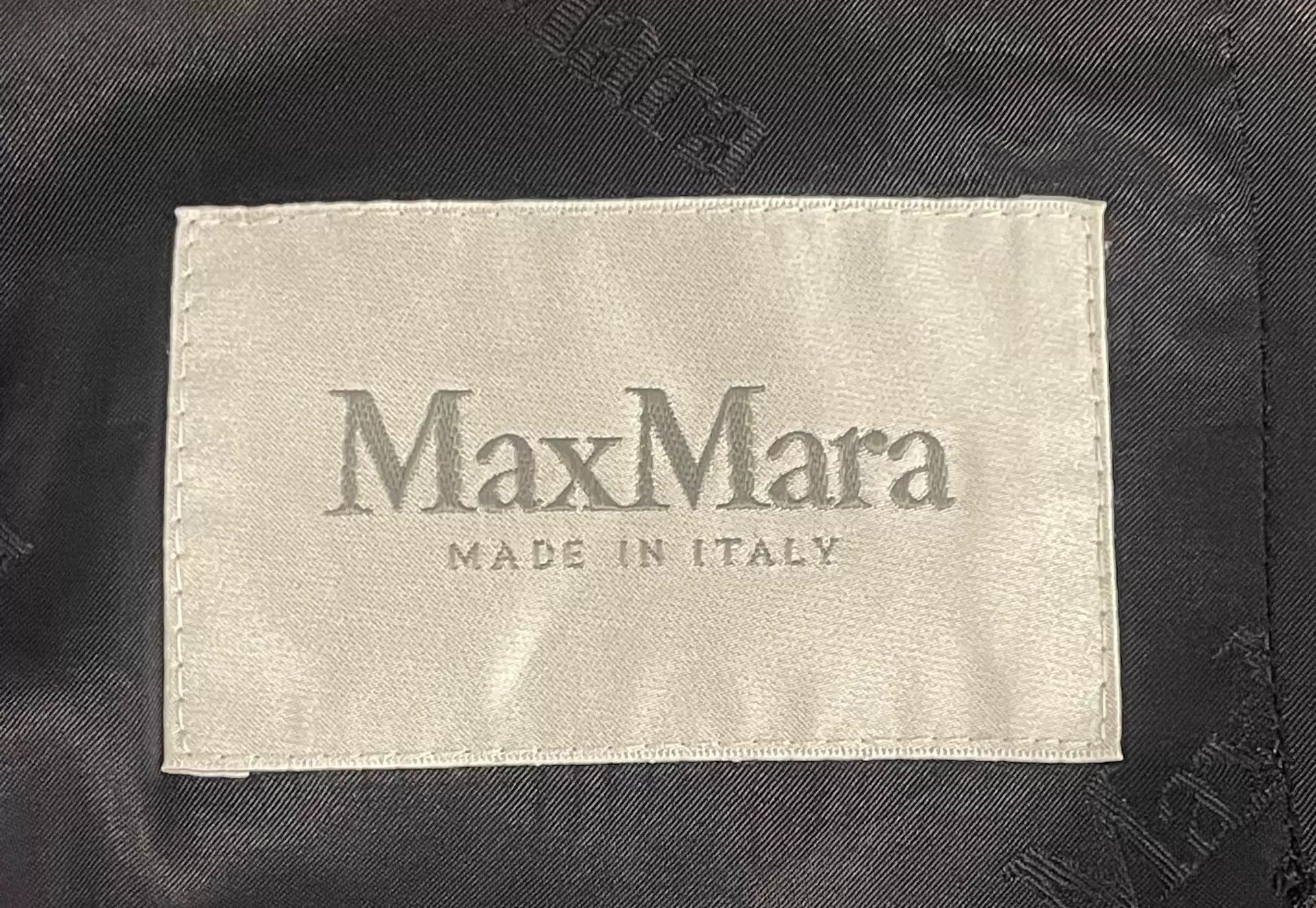 Max Mara Maxmara Women's Black Tailored Overcoat 36 Size XS / US 0-2 / IT 36-38 - 5 Thumbnail