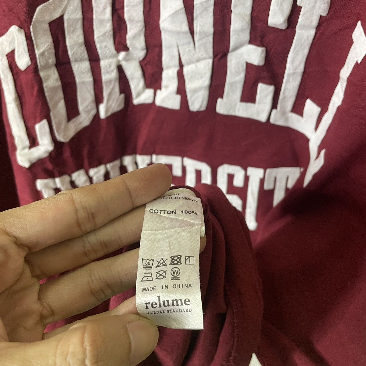 Vintage Vintage 1990s Cornell University Spell Out T Shirt Size US XL / EU 56 / 4 - 4 Thumbnail