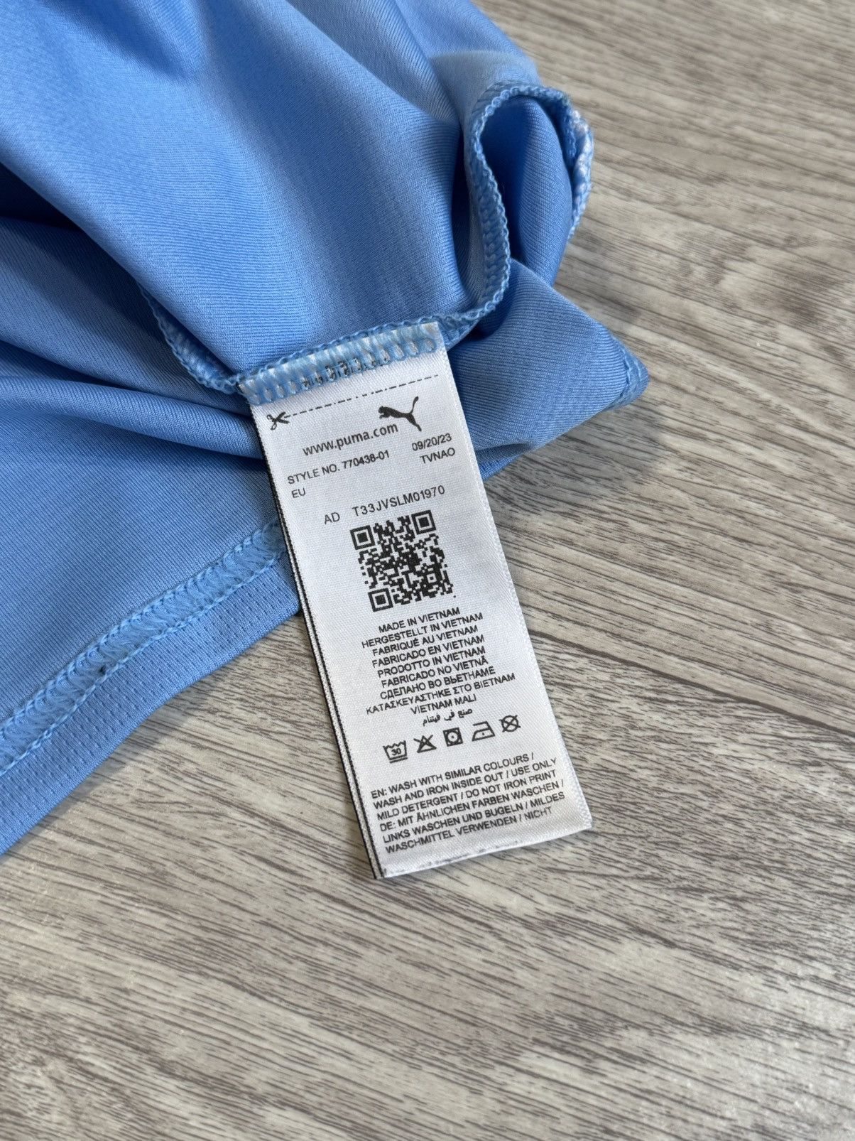 Puma 🔷Puma Manchester City 2023/24 Soccer jersey🔷 Size US M / EU 48-50 / 2 - 6 Thumbnail