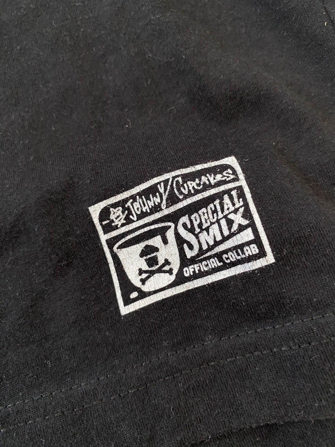 Johnny Cupcakes Myspace Era Y2K Johnny Cupcakes Graphic Tee Size US L / EU 52-54 / 3 - 4 Thumbnail
