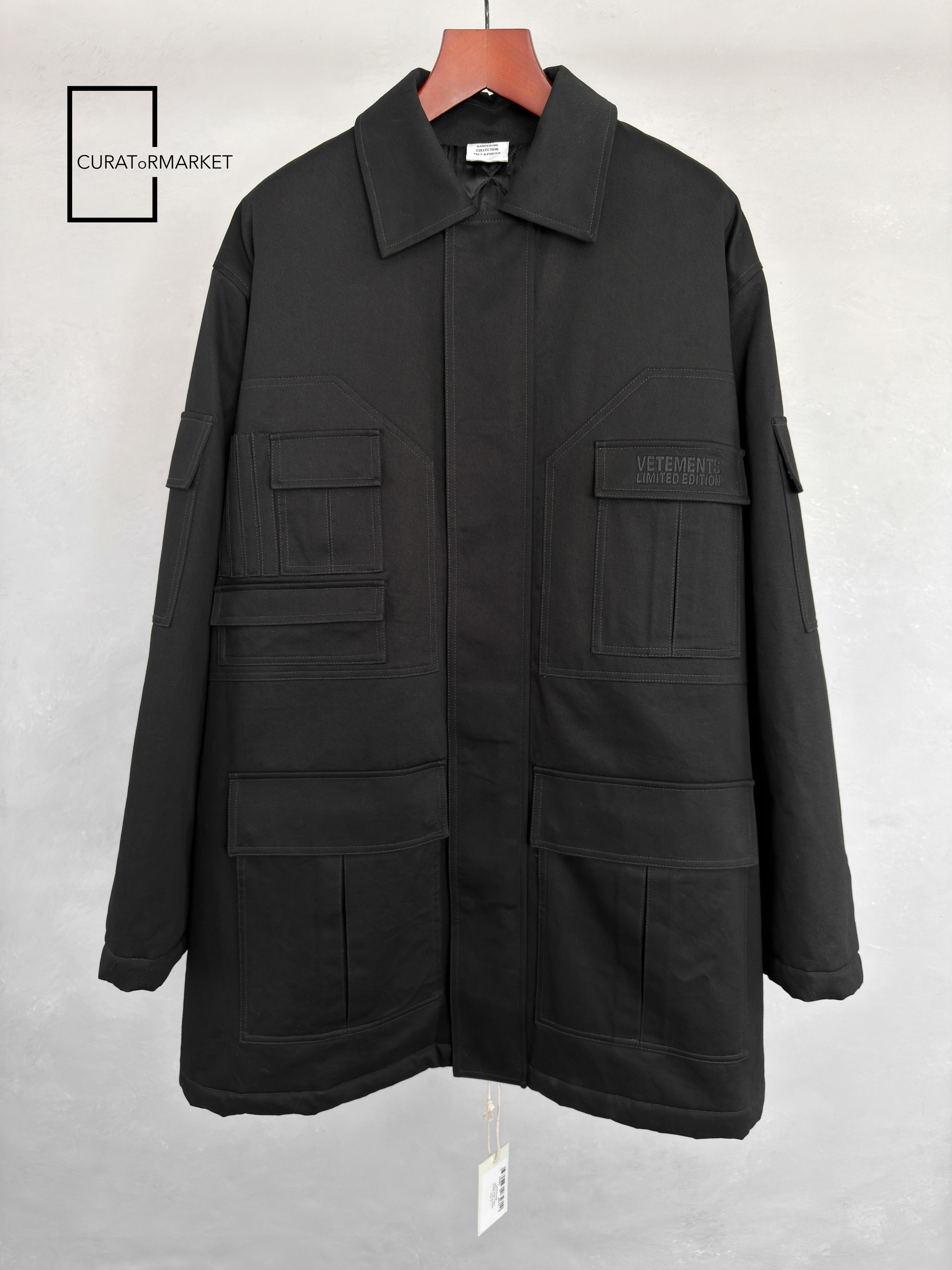 Vetements GRAIL Multi Cargo Back Pocket Zip Army Blackout Parka FW24 Size US S / EU 44-46 / 1 - 1 Thumbnail