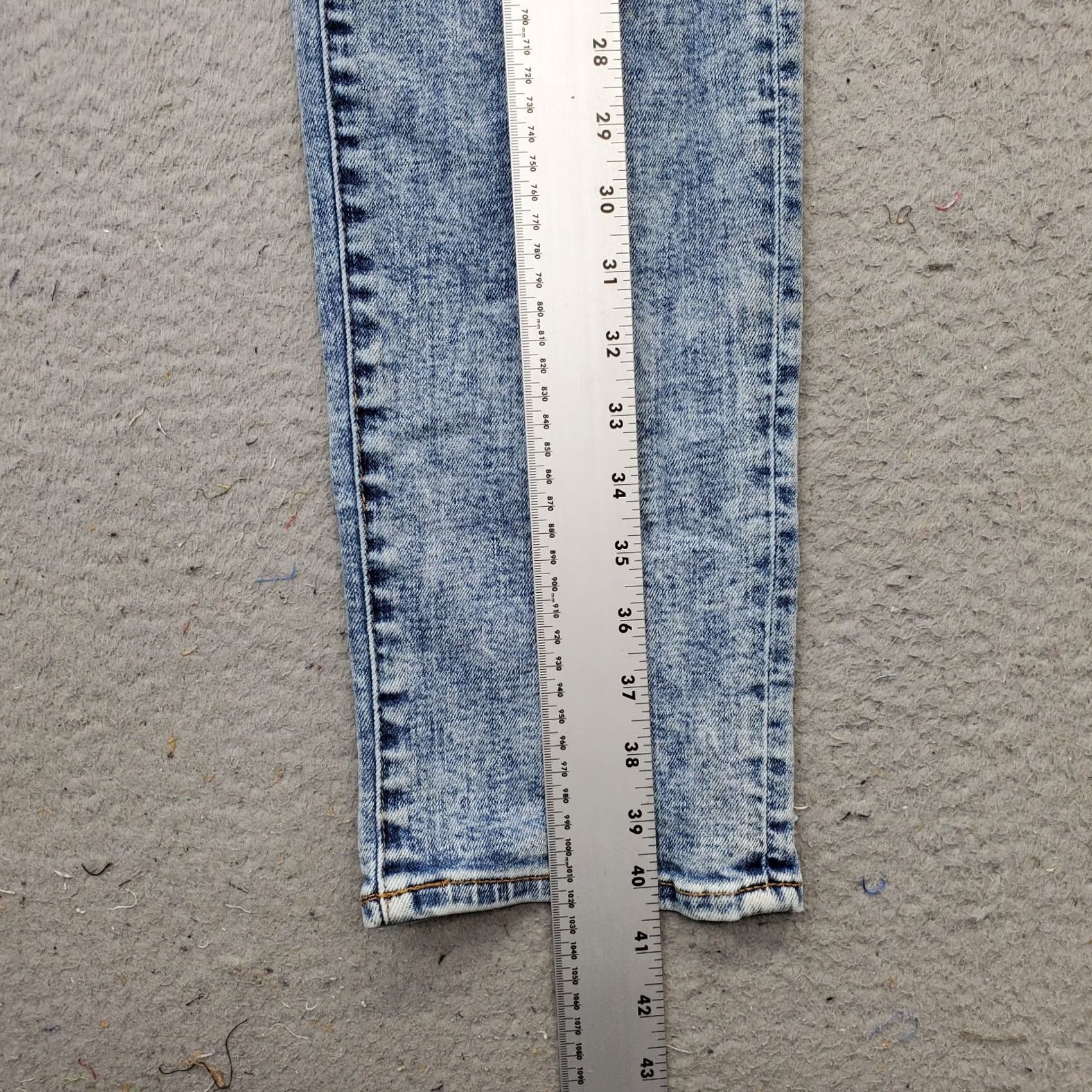 American Eagle Outfitters American Eagle Outfitters Straight Jeans Men 30/34 Blue Denim Slim Fit Acid Wash Size US 30 / EU 46 - 3 Thumbnail