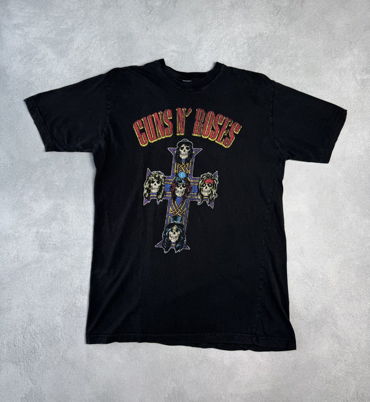Guns N' Roses 2000s Guns N Roses Cross Skulls Print Rock T-Shirt Size US L / EU 52-54 / 3 - 1 Thumbnail