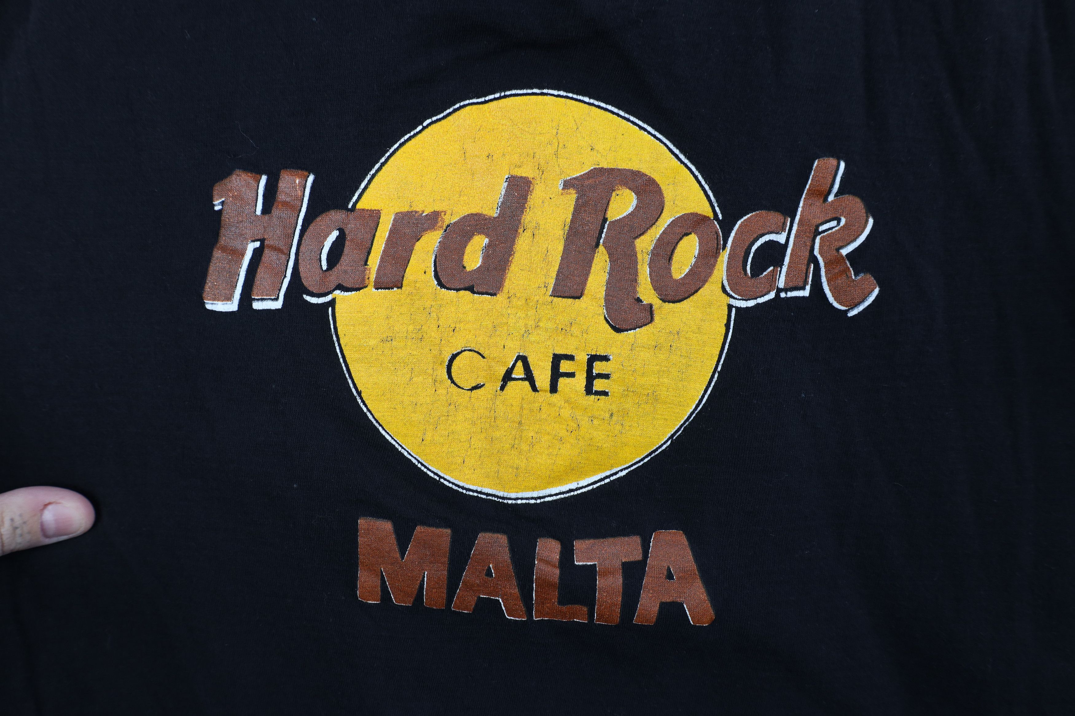 Hard Rock Cafe Vintage 90s Hard Rock Cafe Distressed Malta T-Shirt Black Size M / US 6-8 / IT 42-44 - 4 Thumbnail
