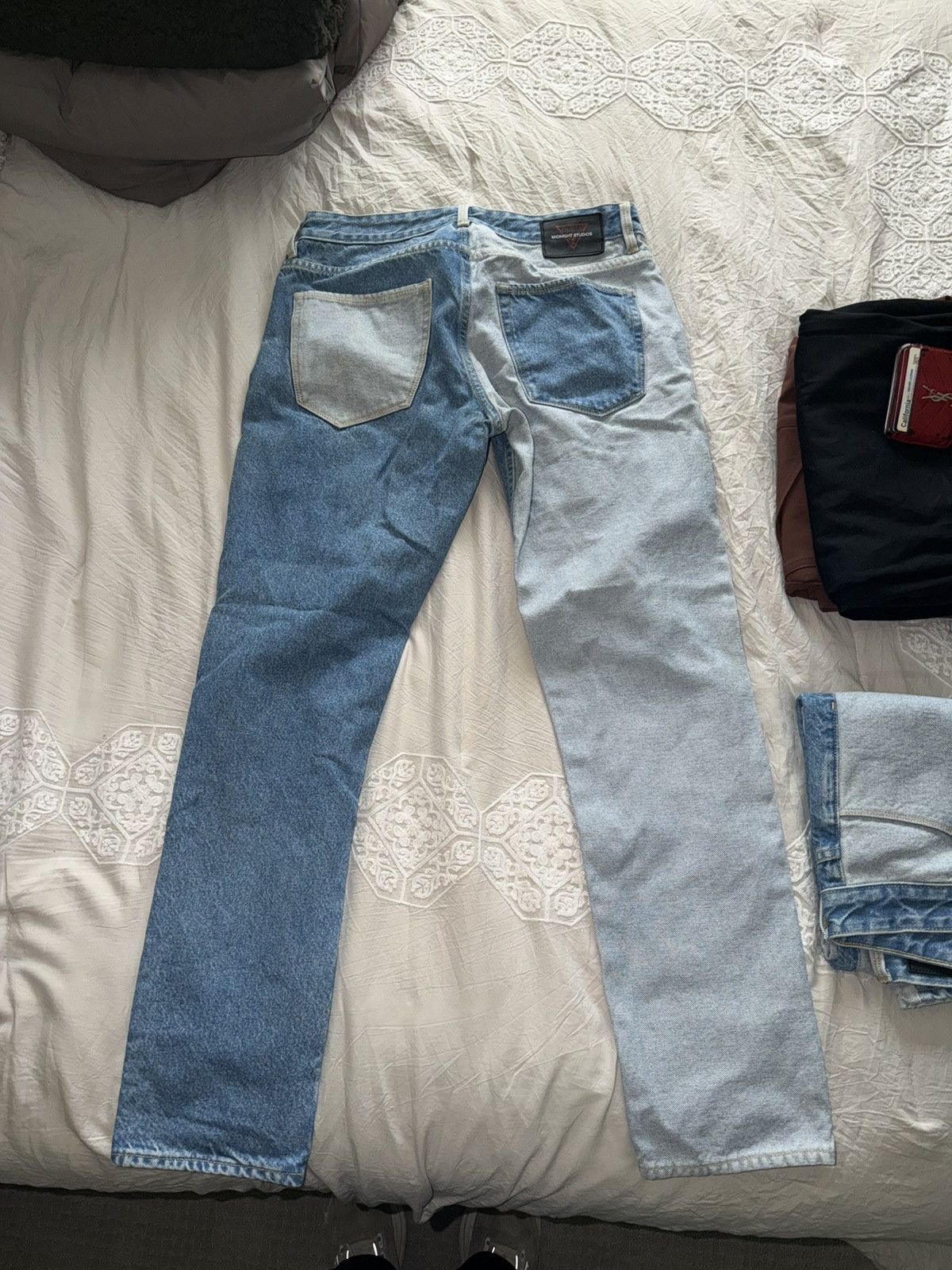 Guess Midnight studios x guess Size US 32 / EU 48 - 2 Thumbnail
