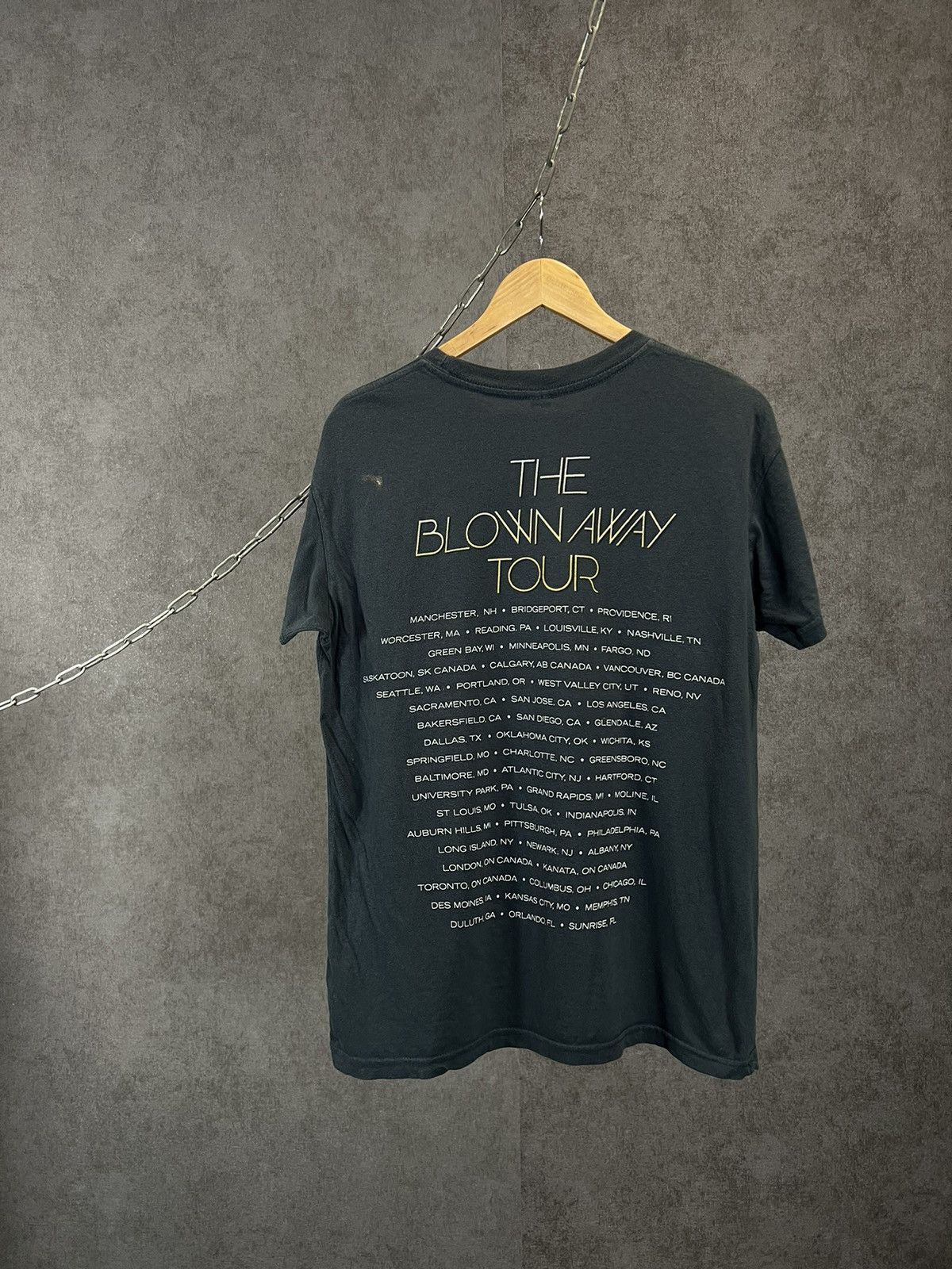Band Tees Carrie Underwood band unisex tour tee Size US S / EU 44-46 / 1 - 2 Thumbnail