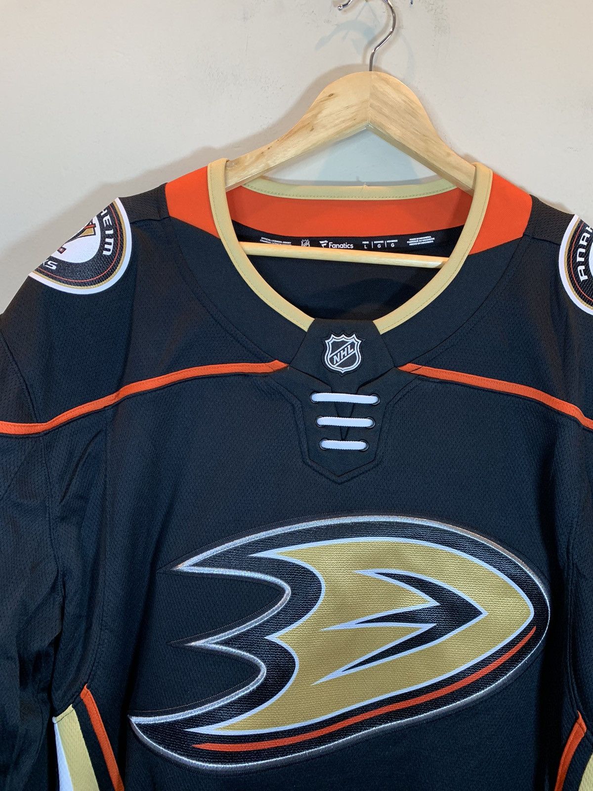 NHL *RARE* New Anaheim Ducks NHL Hockey Jersey Embroidered - LG Size US L / EU 52-54 / 3 - 3 Thumbnail