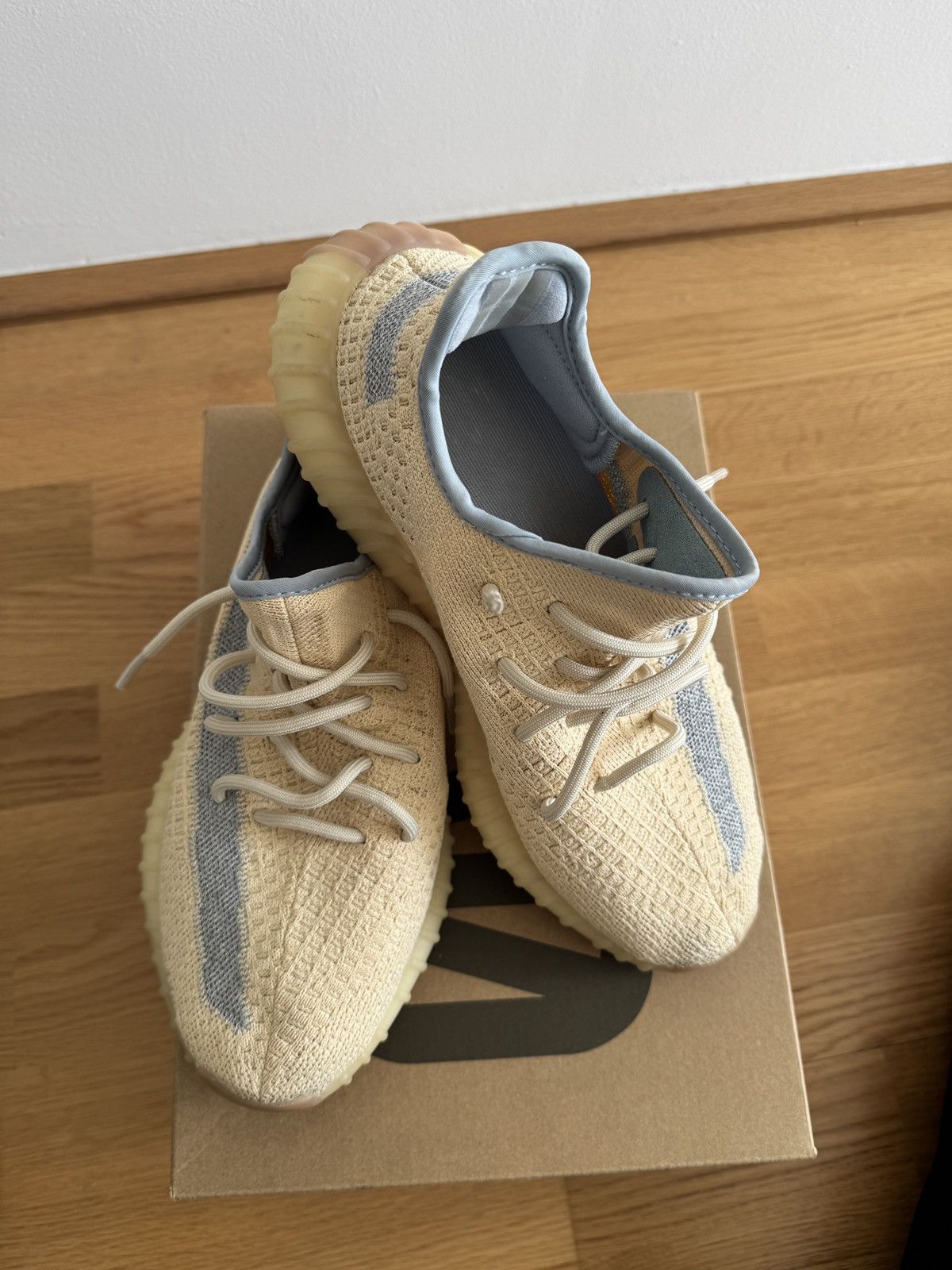Adidas × Yeezy adidas Yeezy Boost 350 V2 Linen Size US 9 / EU 42 - 4 Thumbnail