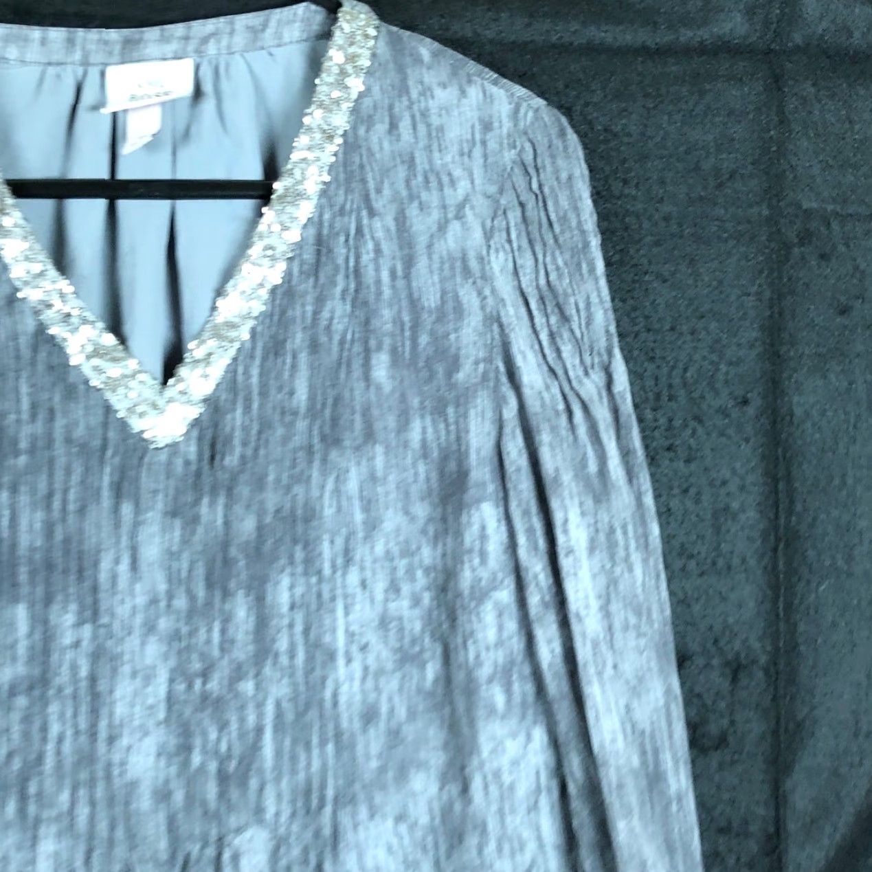 Vintage Knox Rose Womens Blouse Gray Sequin V Neck Pleated Lined Long Sleeve XSmall Womens Blouse Gray Sequin V Neck Pleated Lined Long Sleeve XS Size XS / US 0-2 / IT 36-38 - 5 Thumbnail