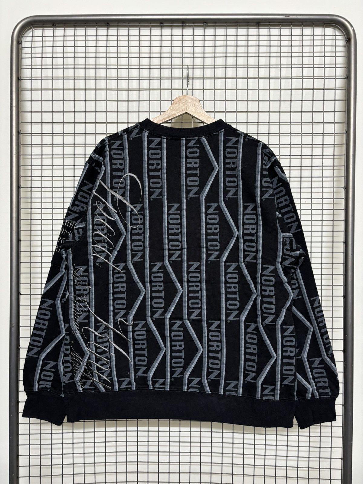 Norton 🚨FINAL DROP🚨OVP Norton England Motorcycle Sweatshirt Size US XL / EU 56 / 4 - 6 Thumbnail