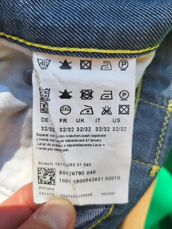 Hugo Boss Hugo Boss light blue denim jeans 32x32 Size US 32 / EU 48 - 7 Thumbnail