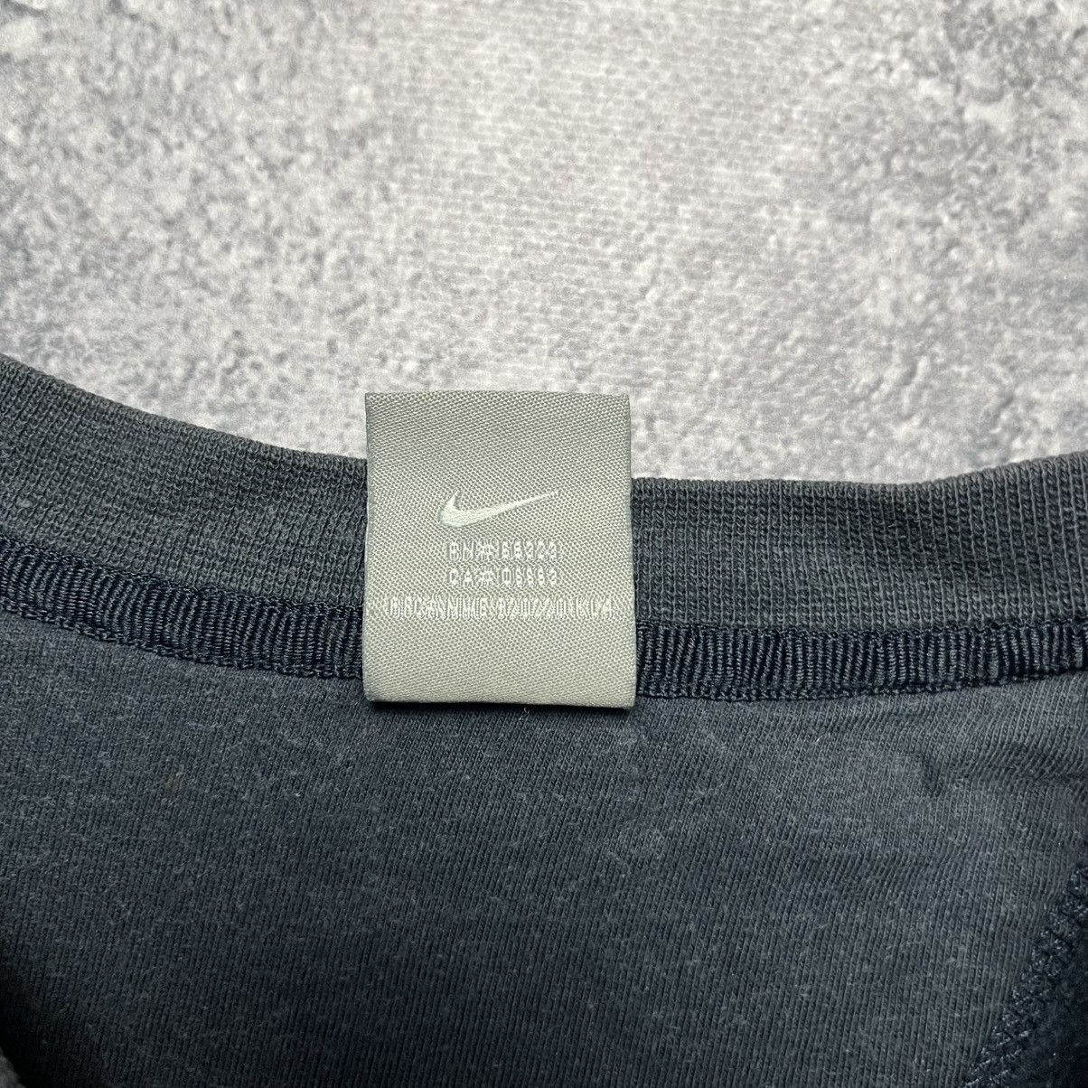 Nike Vintage Nike Central Logo Sweatshirt Swoosh Y2K Streetwear Size US L / EU 52-54 / 3 - 6 Thumbnail