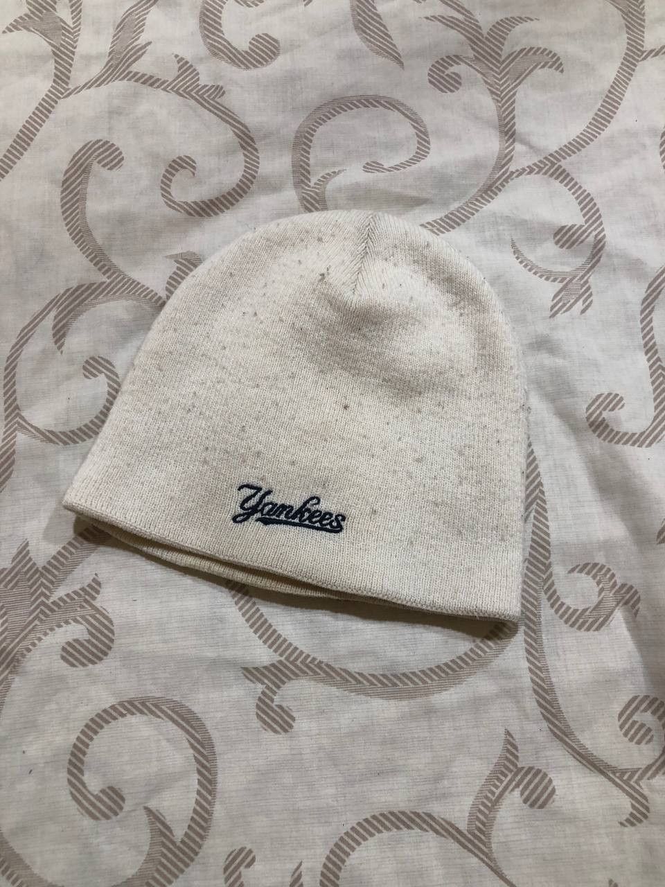 New York Yankees New York Yankees Cream Beanie Cap with Embroidered Logo Size ONE SIZE - 10 Thumbnail