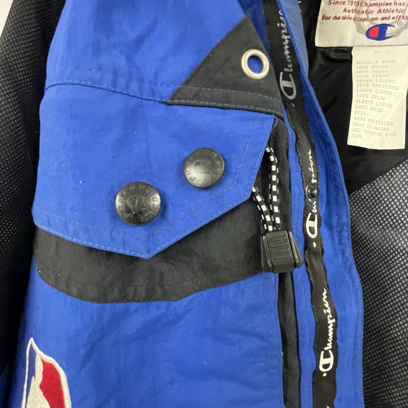 Champion Vintage 90s Champion NBA League Insulated Jacket Hooded XL Size US XL / EU 56 / 4 - 13 Thumbnail
