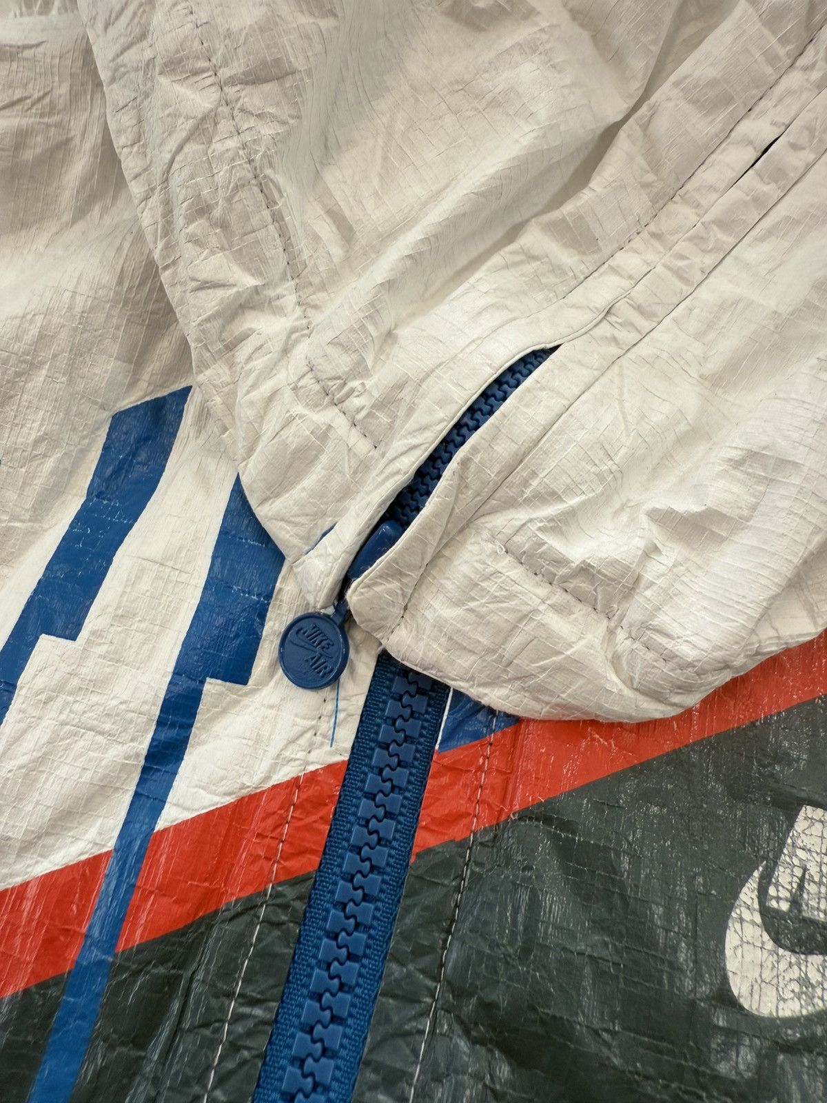 Nike 90’s NIKE RARE FULL ZIP RETRO MULTI BACK LOGO NYLON JACKET Size US M / EU 48-50 / 2 - 8 Thumbnail