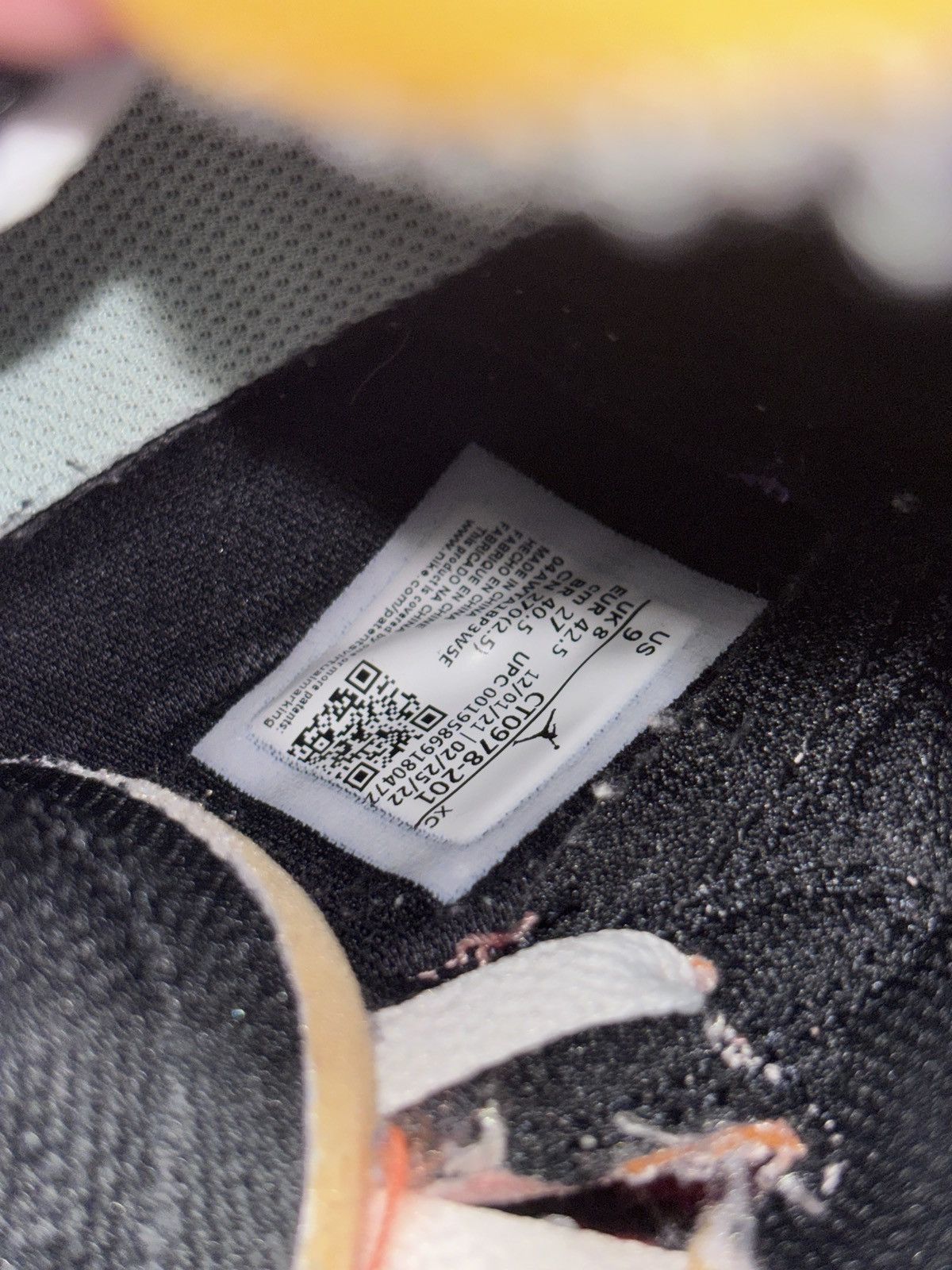 Nike Air Jordan 1 Size US 9 / EU 42 - 6 Thumbnail