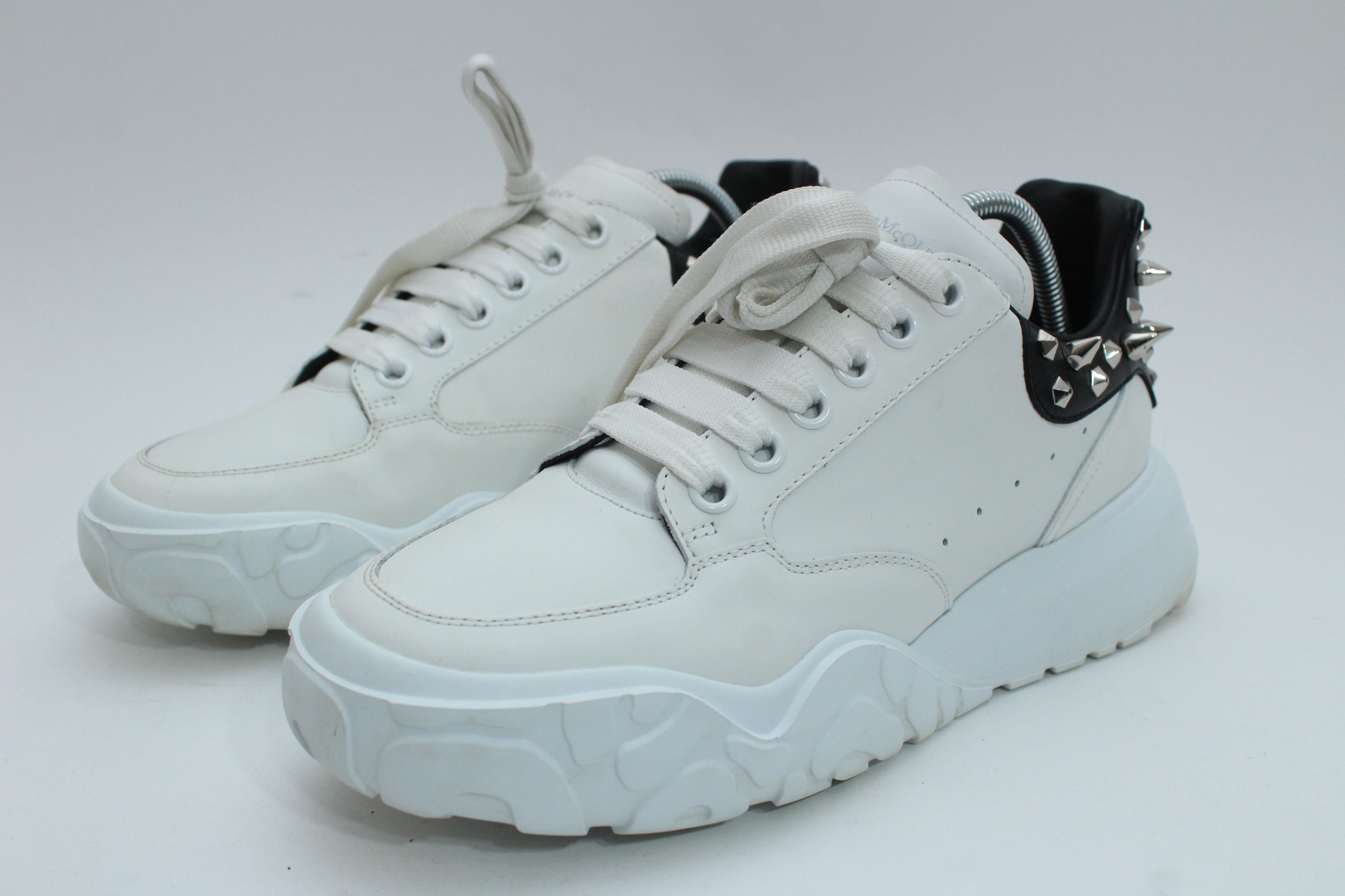 Alexander McQueen Alexander McQueen Court Trainer Studded Black/White Sneakers Size US 8 / EU 41 - 3 Thumbnail