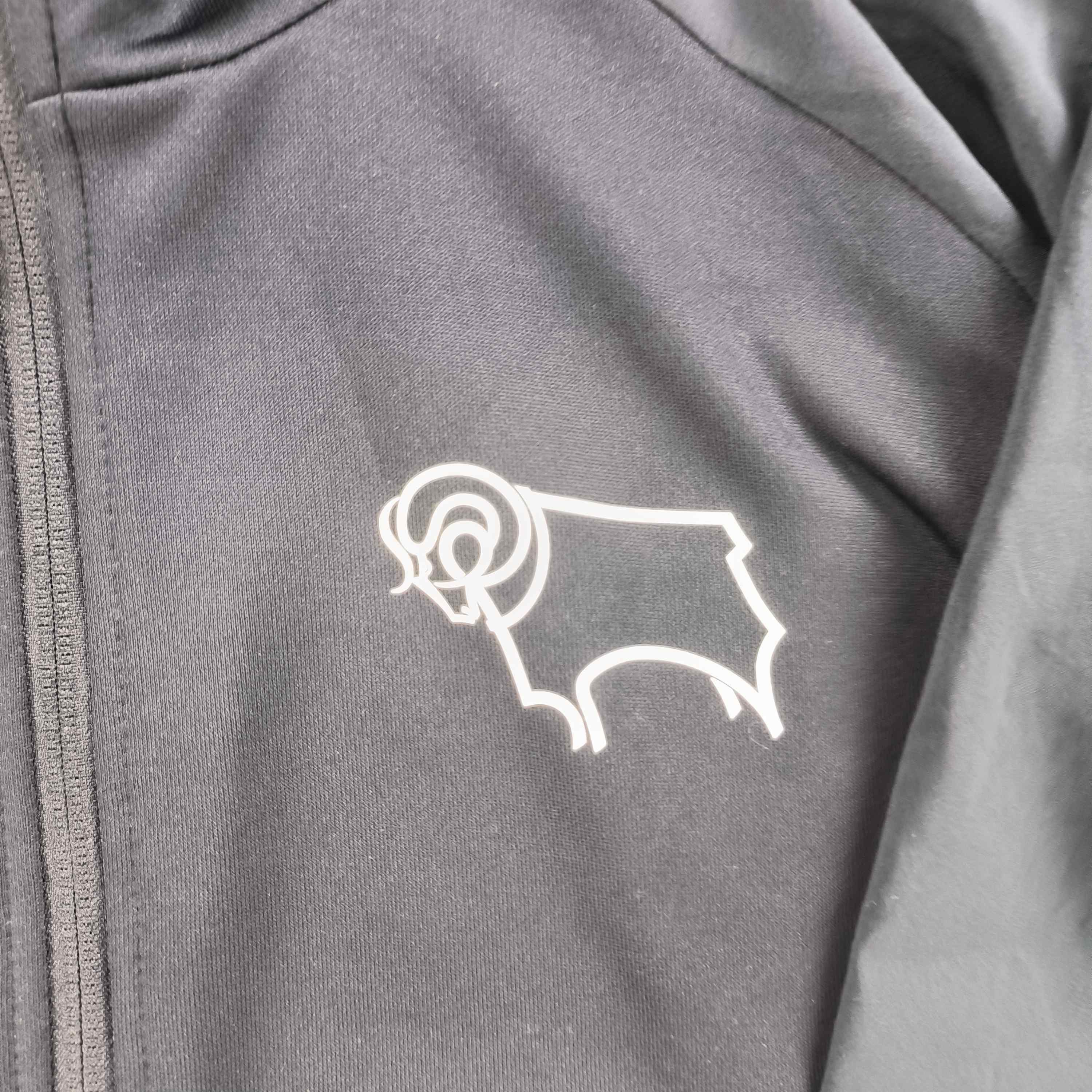 Umbro NEW Derby County Umbro (BNWT) football jacket size L Size US L / EU 52-54 / 3 - 3 Thumbnail
