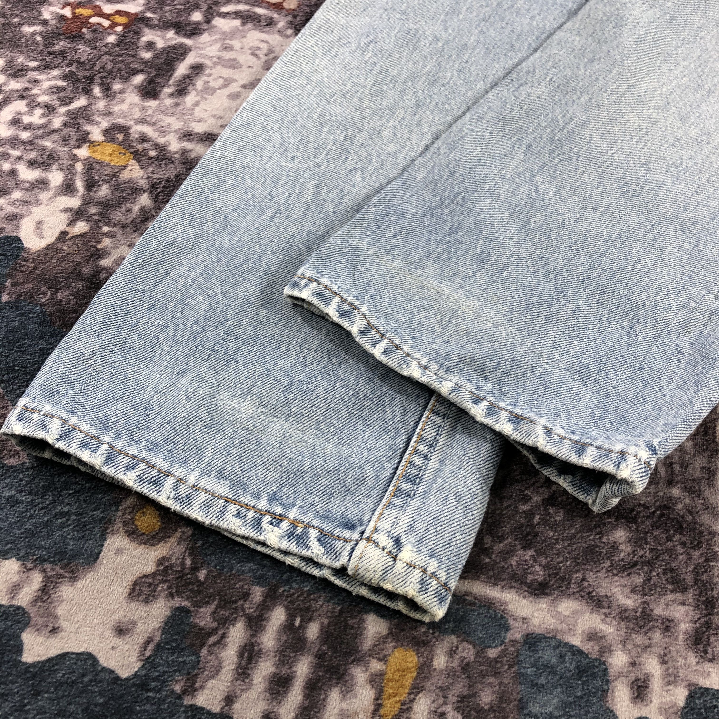 Levi's × Vintage Vintage 90s Light Wash Levis 501 Jeans-JM2832 Size US 29 - 4 Thumbnail