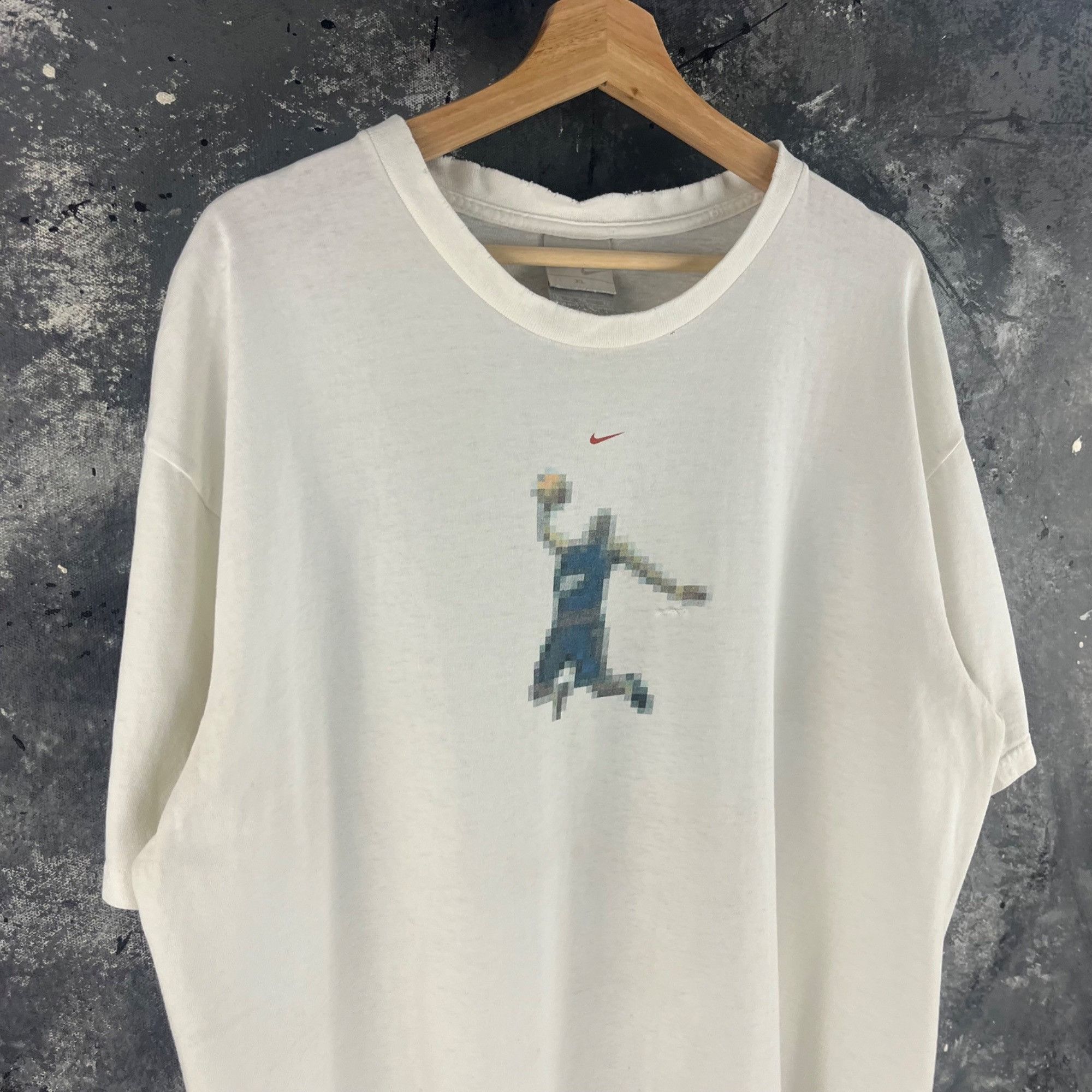 Nike × Vintage Vintage 90’s Nike 8bit shirt Size US XL / EU 56 / 4 - 2 Thumbnail