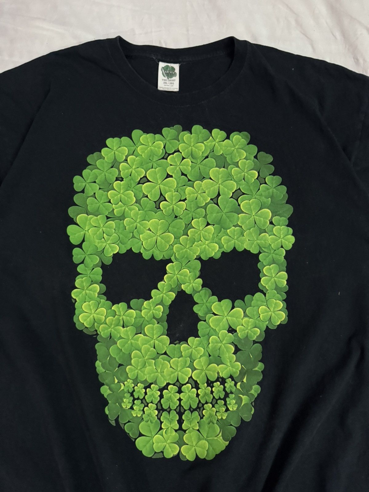 Vintage Vintage Y2K Clover Lucky Skull Tees Size US L / EU 52-54 / 3 - 2 Thumbnail