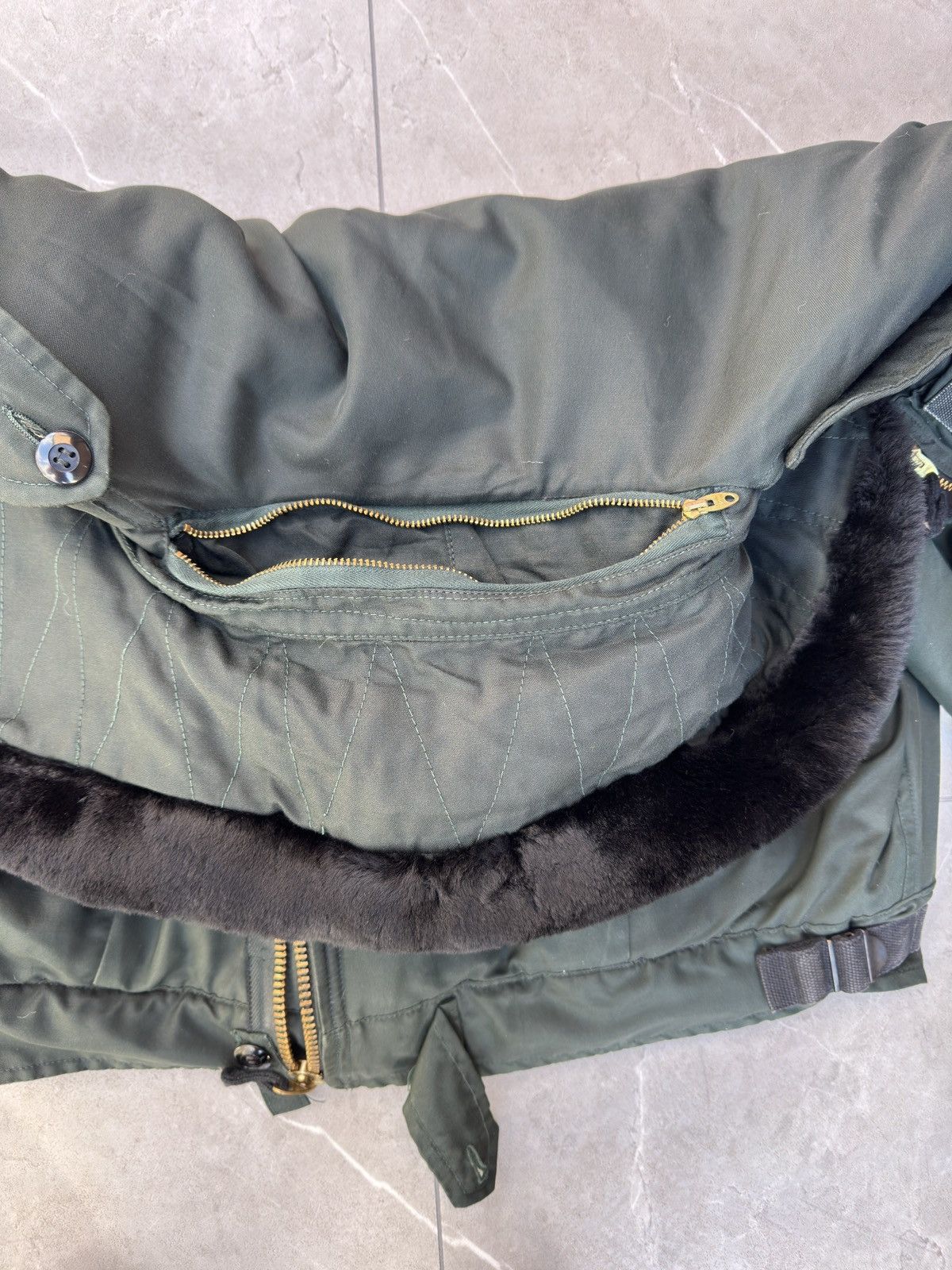 Vintage 1970s Rare Vintage Military Jacket Cropped Fit Size US L / EU 52-54 / 3 - 6 Thumbnail