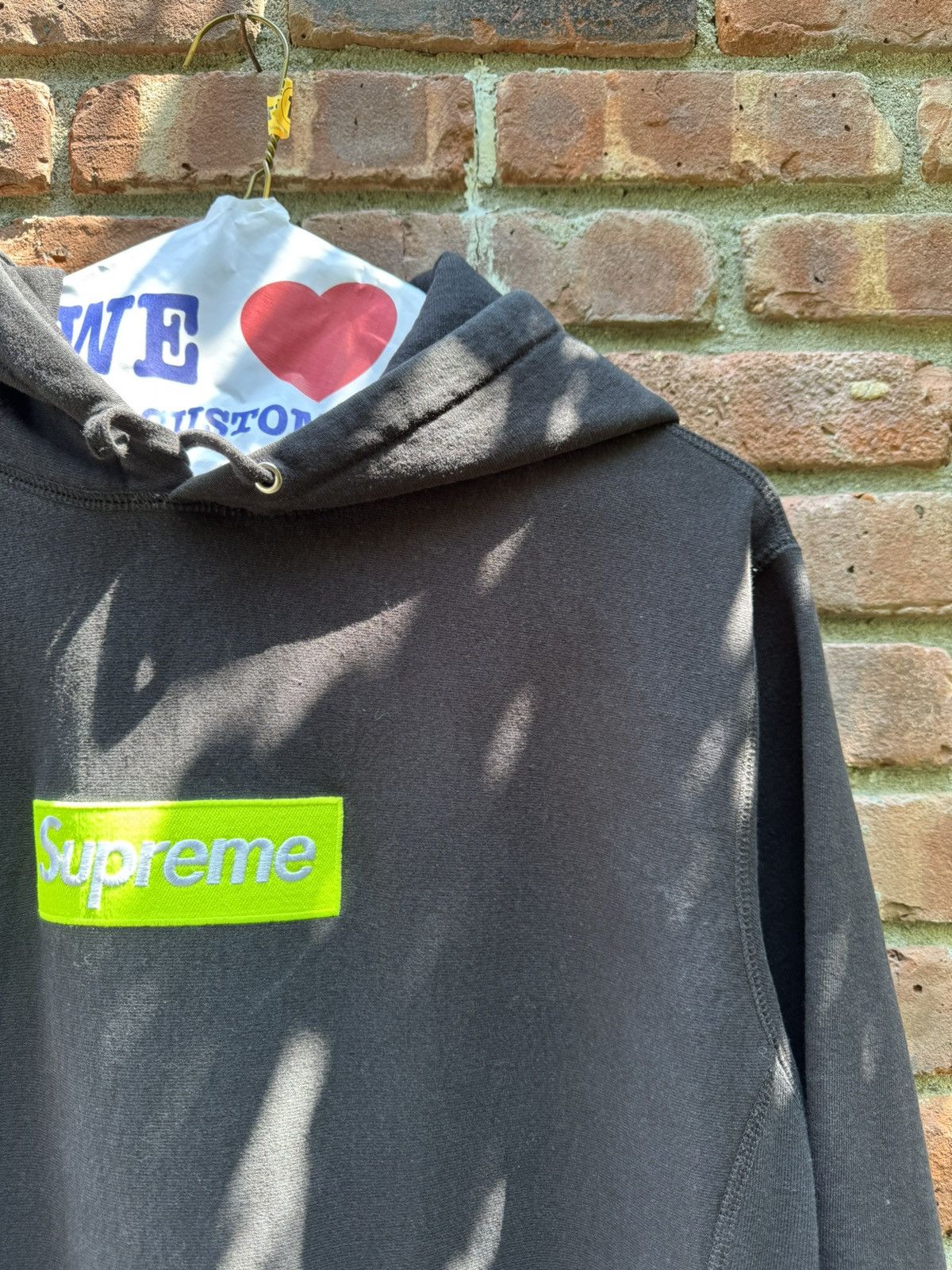 Supreme Supreme Yellow Box Logo Hoodie Size US L / EU 52-54 / 3 - 5 Thumbnail