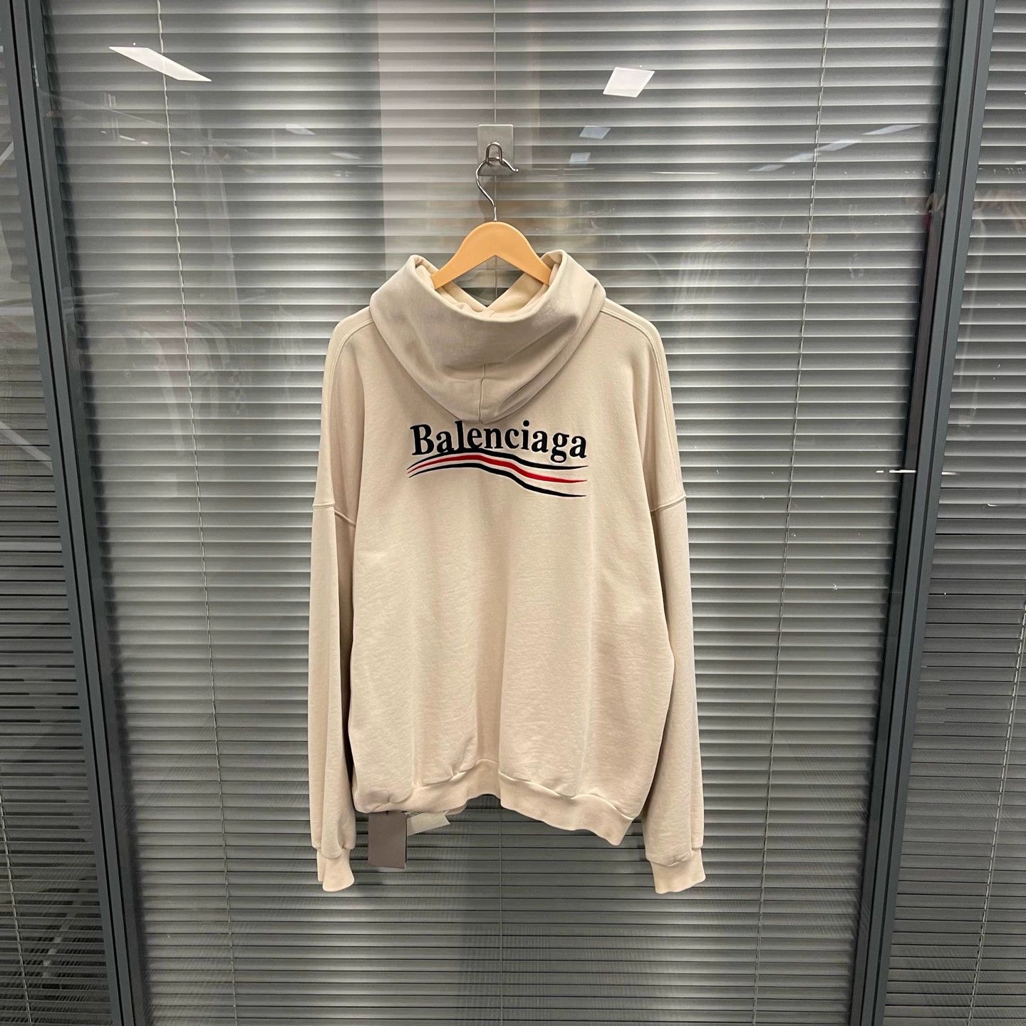 Balenciaga Balenciaga wave cola lettered hoodie 1 95 new fade Size US L / EU 52-54 / 3 - 2 Thumbnail