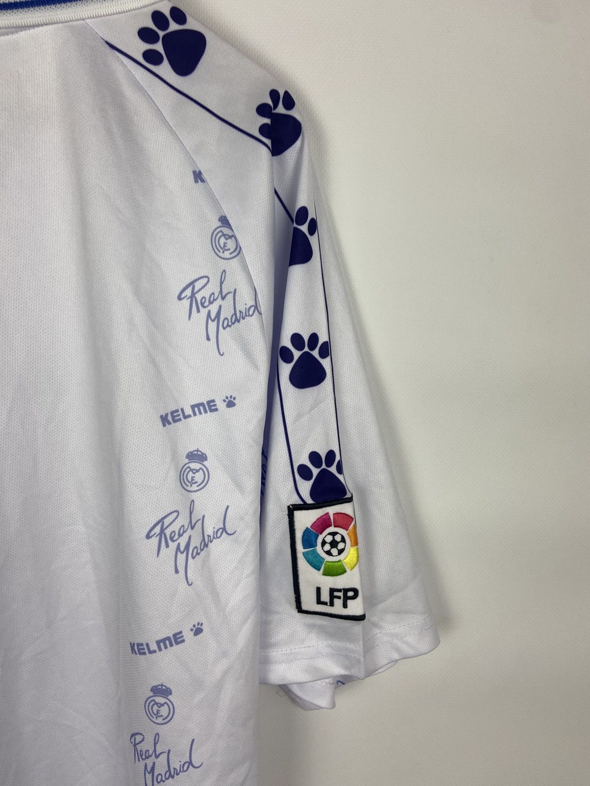 Other Vintage Kelme Real Madrid 95 Football Soccer Shirt Jersey Size US XL / EU 56 / 4 - 17 Thumbnail