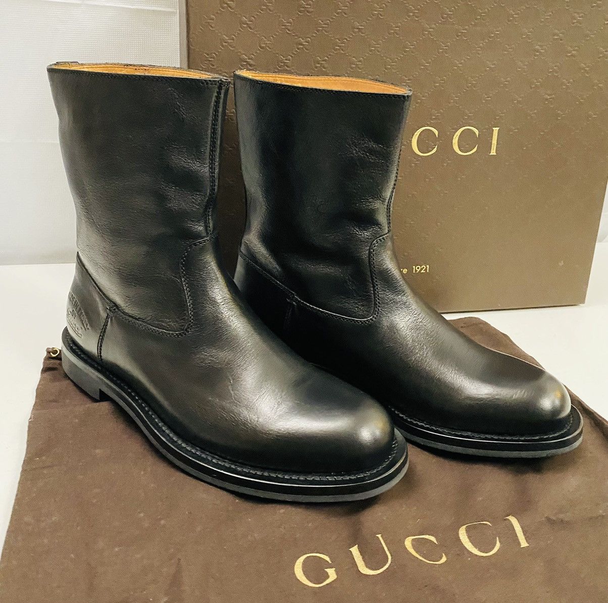 Gucci Gucci 🇮🇹 black calf commando sole logo heel ankle boots 9 NEW Size US 9 / EU 42 - 12 Thumbnail