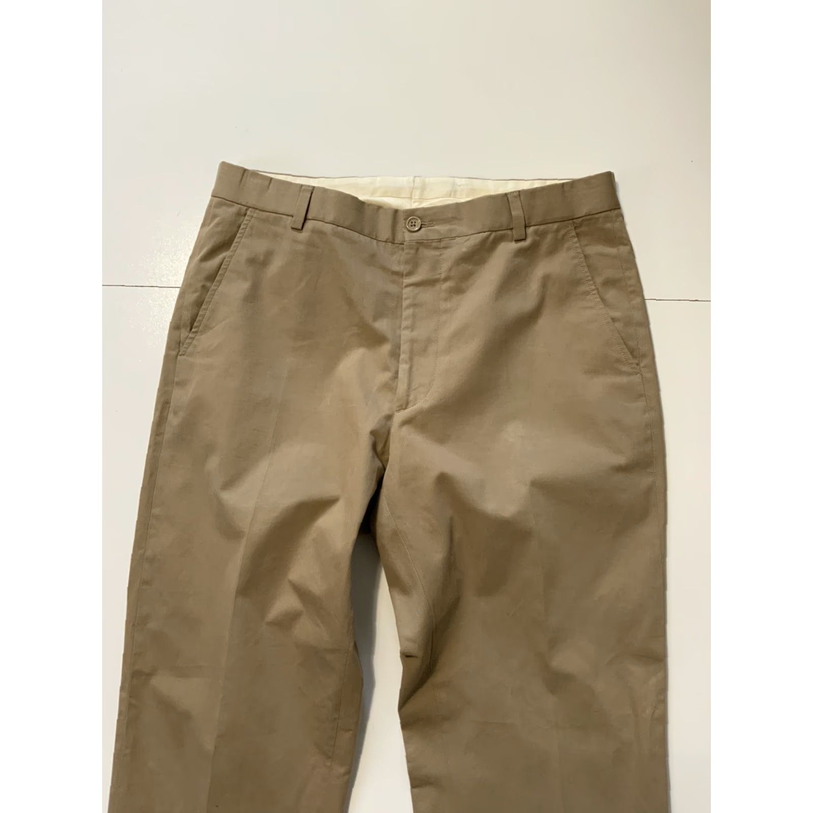 Ralph Lauren Ralph Lauren Black Label Khaki Golf Flat Front Casual Mens Pants Sz. 35 Beige 32in Inseam 35 Waist Flat Front Khakis Mens Pants Size US 35 - 4 Thumbnail
