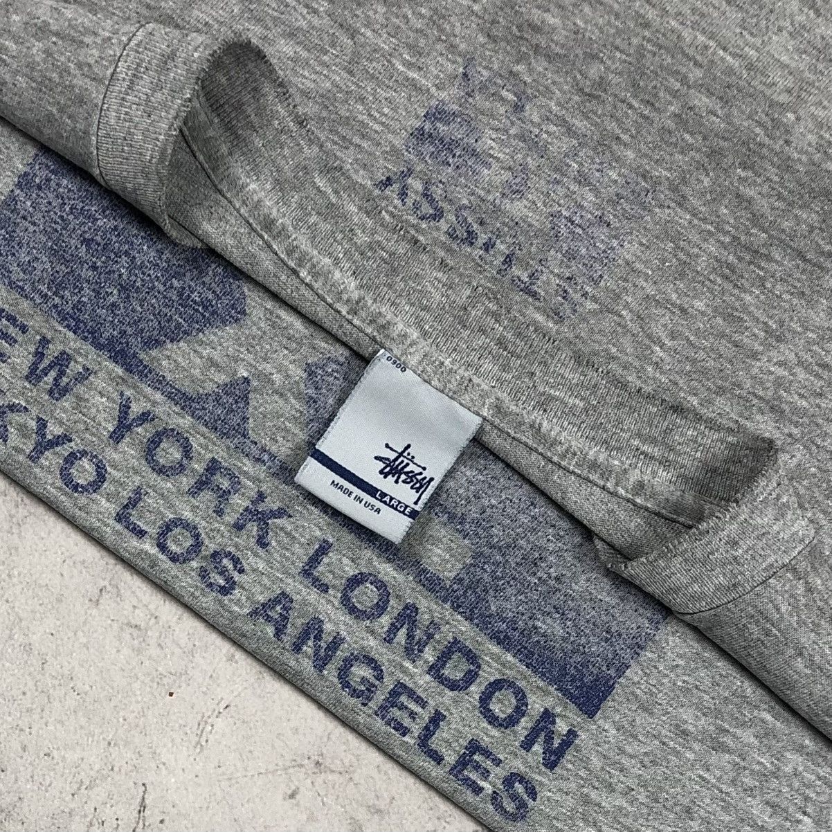 Stussy Vintage Stussy USA Livin’ XL Single Stitch Tee Size US L / EU 52-54 / 3 - 14 Thumbnail