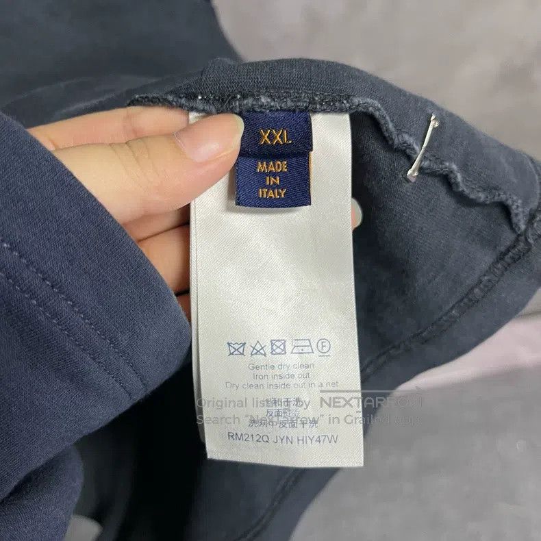 Louis Vuitton Louis Vuitton Grey Back Label Crew Neck Short Sleeve T-Shi Size US XXL / EU 58 / 5 - 4 Thumbnail