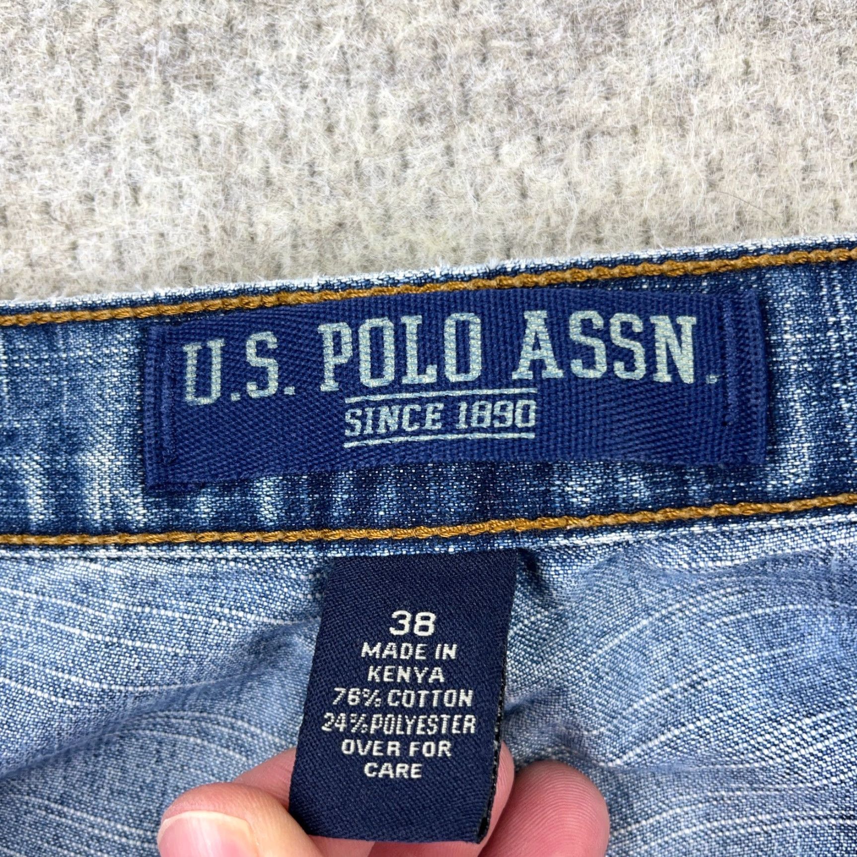 Vintage Vintage US Polo Assn Shorts Men 38 Bermuda Denim Blue 90s Grunge Hip Hop Hipster Rockabilly Classic 5-Pocket Relaxed Baggy Casual Travel Workwear Mens Size US M / EU 48-50 / 2 - 4 Thumbnail