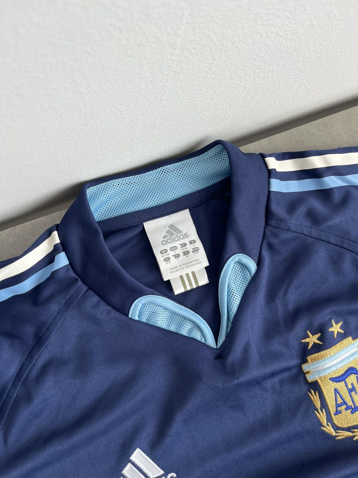 Vintage Vintage Argentina 2004/2005 Soccer Jersey Size US S / EU 44-46 / 1 - 3 Thumbnail