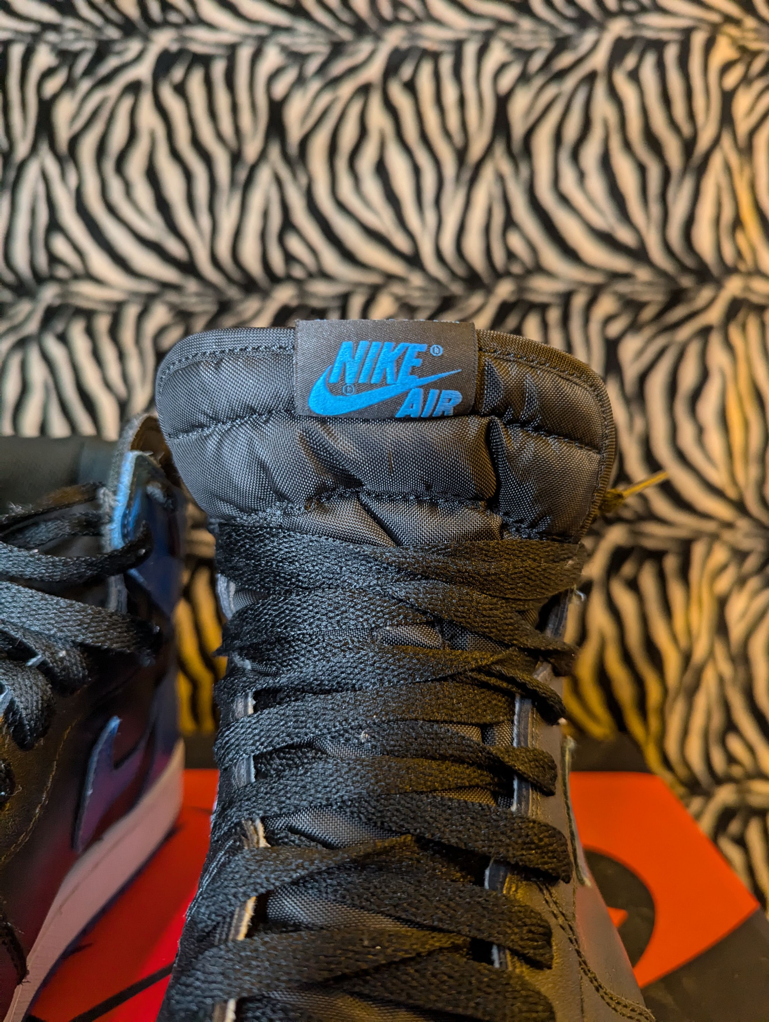 Nike Nike Air Jordan 1 Royal Blue 2017 Size US 10.5 / EU 43-44 - 7 Thumbnail